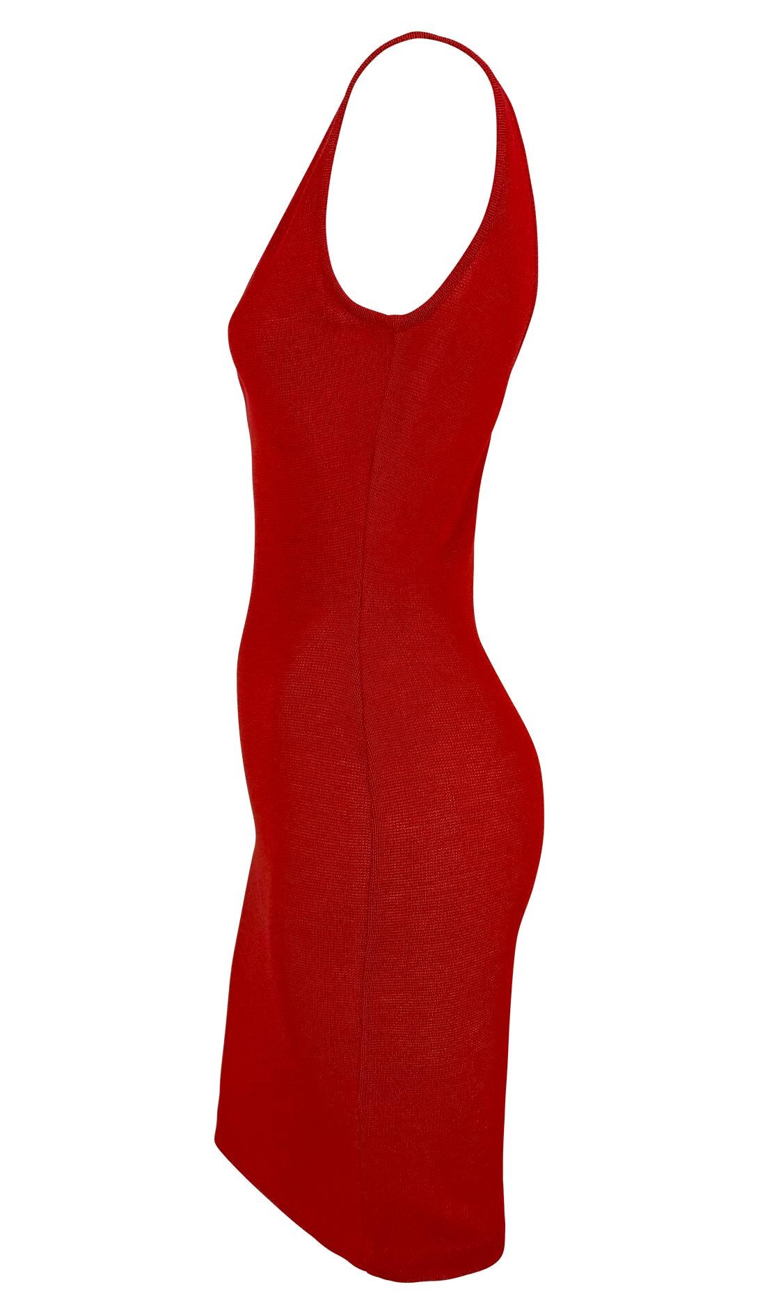 Rouge 1980s Donna Karan Sheer Red Bodycon V Neck Cocktail Dress en vente