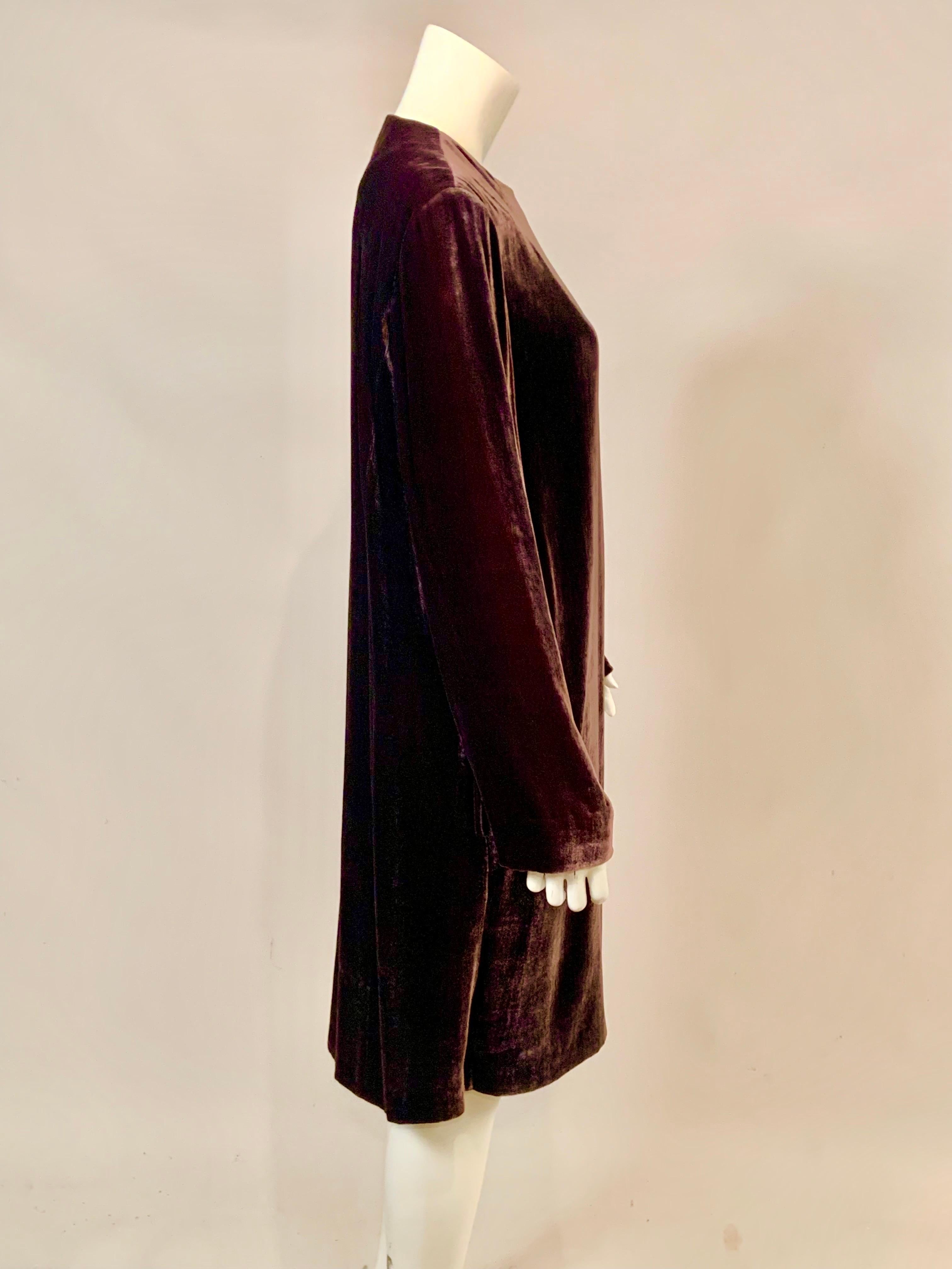 1980's Donna Karan Shimmering Brown Velvet Evening Coat with Optional Tie Belt For Sale 1