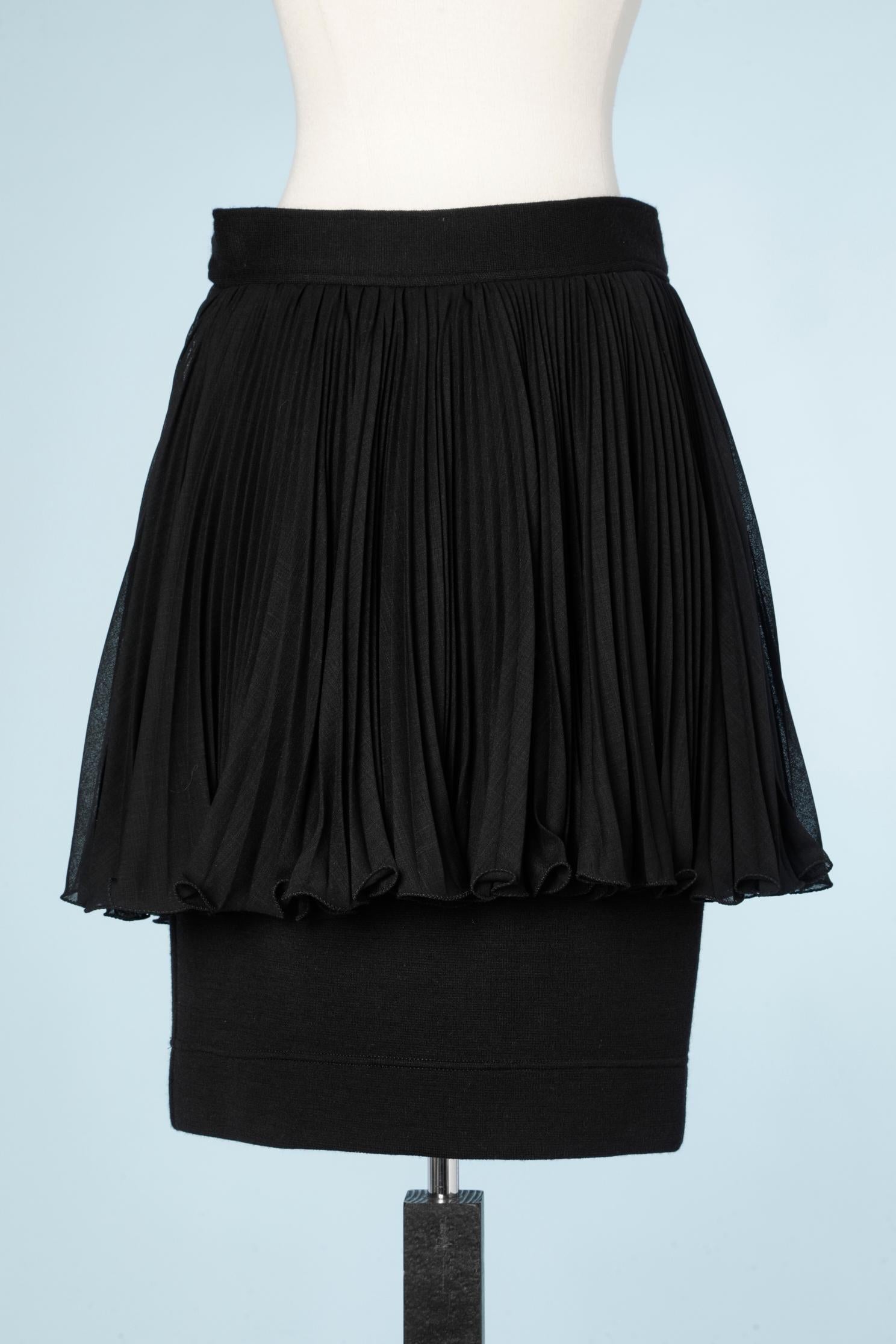 Black 1980's double-layer black skirt Moschino For Sale