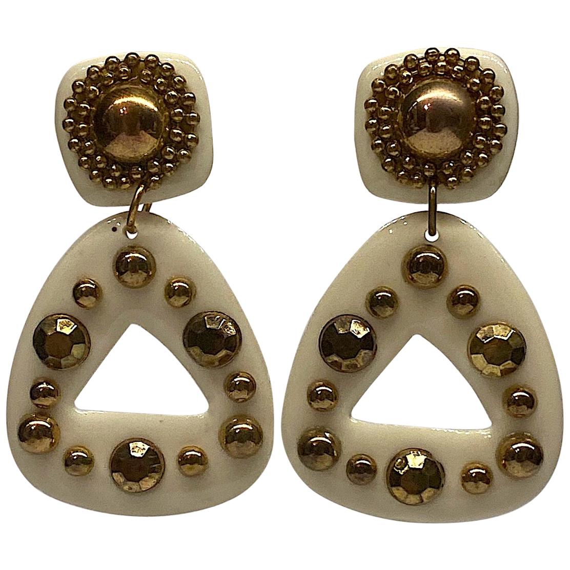 1980s Dramatic White Resin & Gold Stud Pendant Earrings For Sale