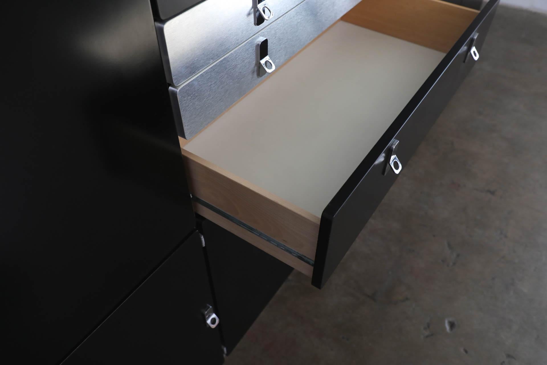 1980s Dux Avanti Wall Unit by Antonio Gioia in Black with Lighting & Storage For Sale 3