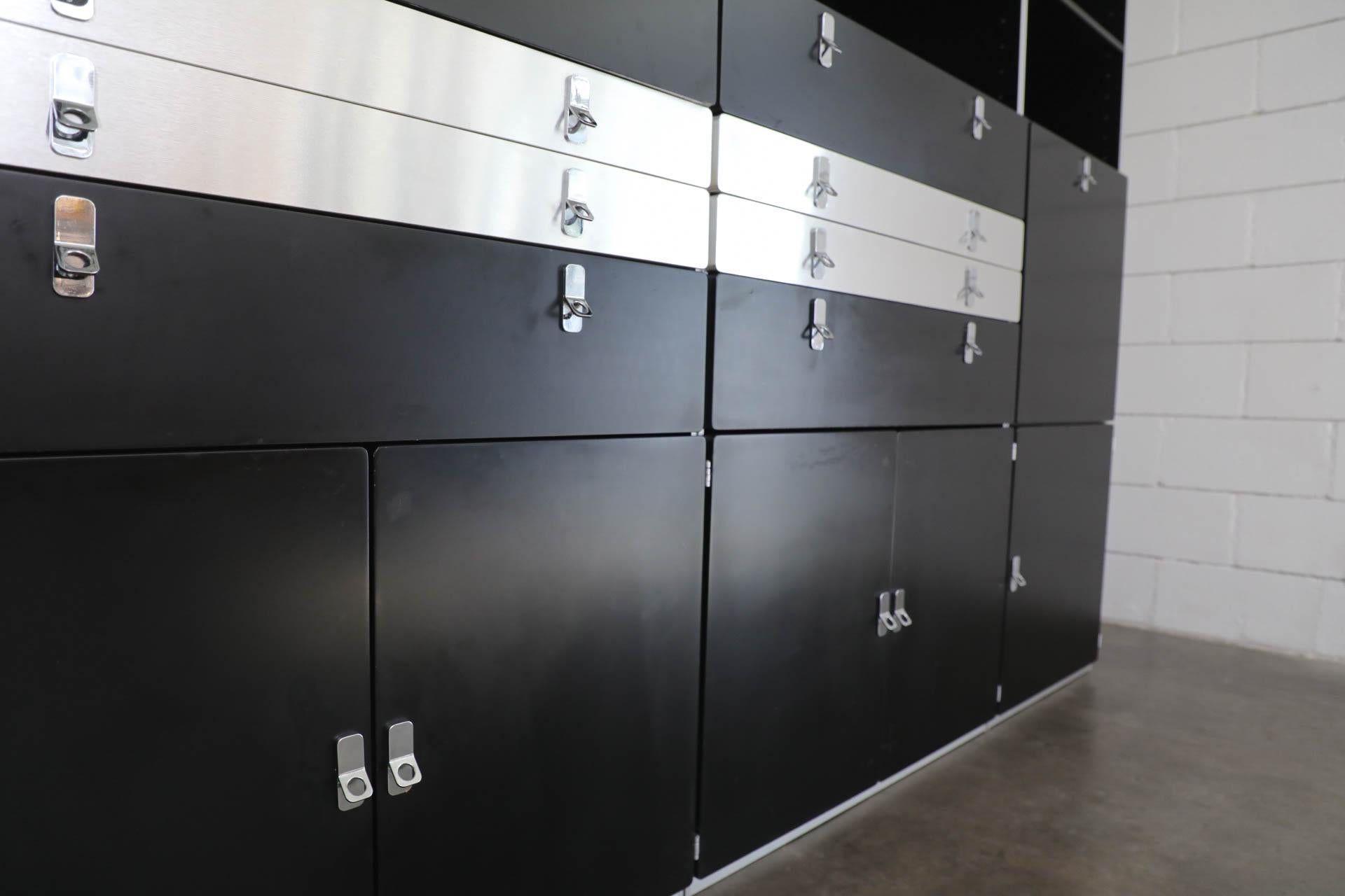 Late 20th Century 1980s Dux Avanti Wall Unit by Antonio Gioia in Black with Lighting & Storage For Sale