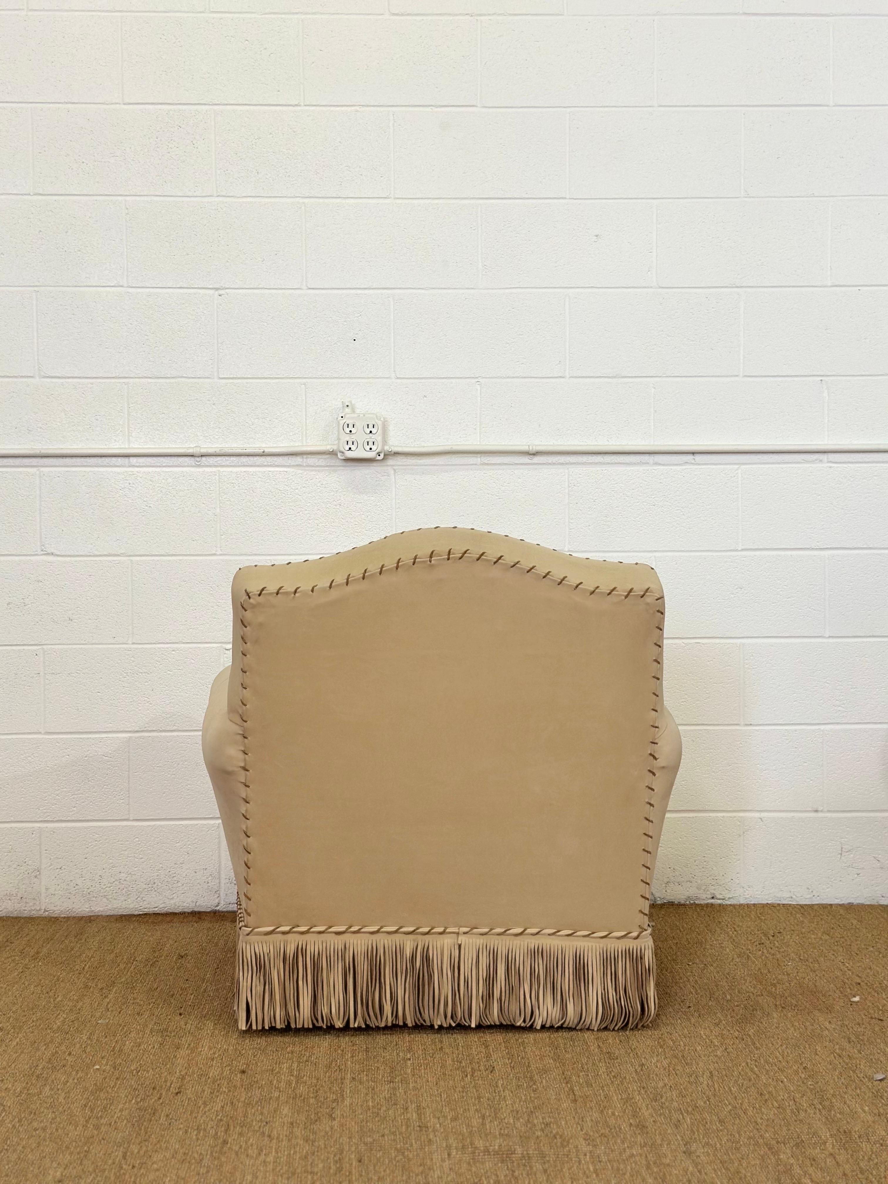 Silla club de cuero con flecos pintada a mano Ralph Lauren, de los años 80, poco común en venta 2