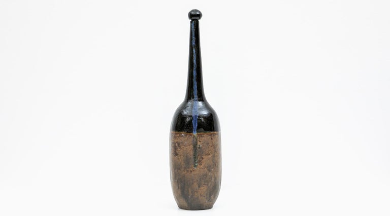 1980s Earth Colored Bottle by Bruno Gambone 'a' In Good Condition For Sale In Frankfurt, Hessen, DE