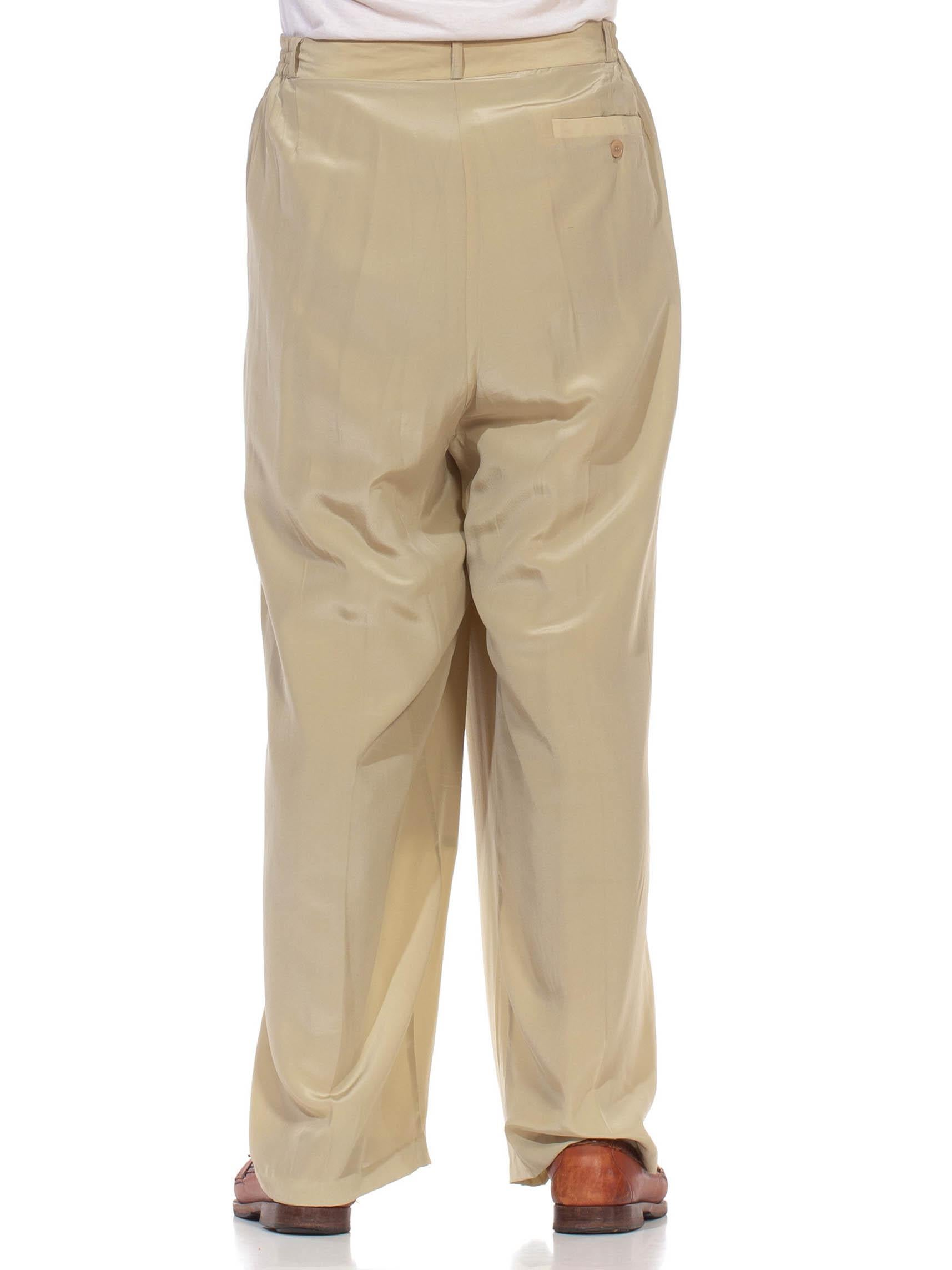 1980S Ecru Silk Crepe De Chine Pleated & Elastic Mens Lightweight Pants In Excellent Condition In New York, NY