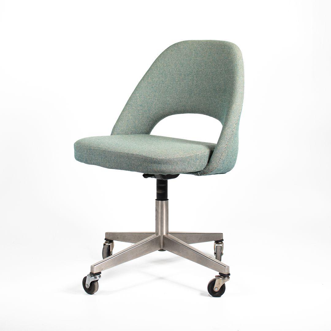Steel 1980s Eero Saarinen for Knoll Armless Executive Desk Chair with Swivel Base For Sale