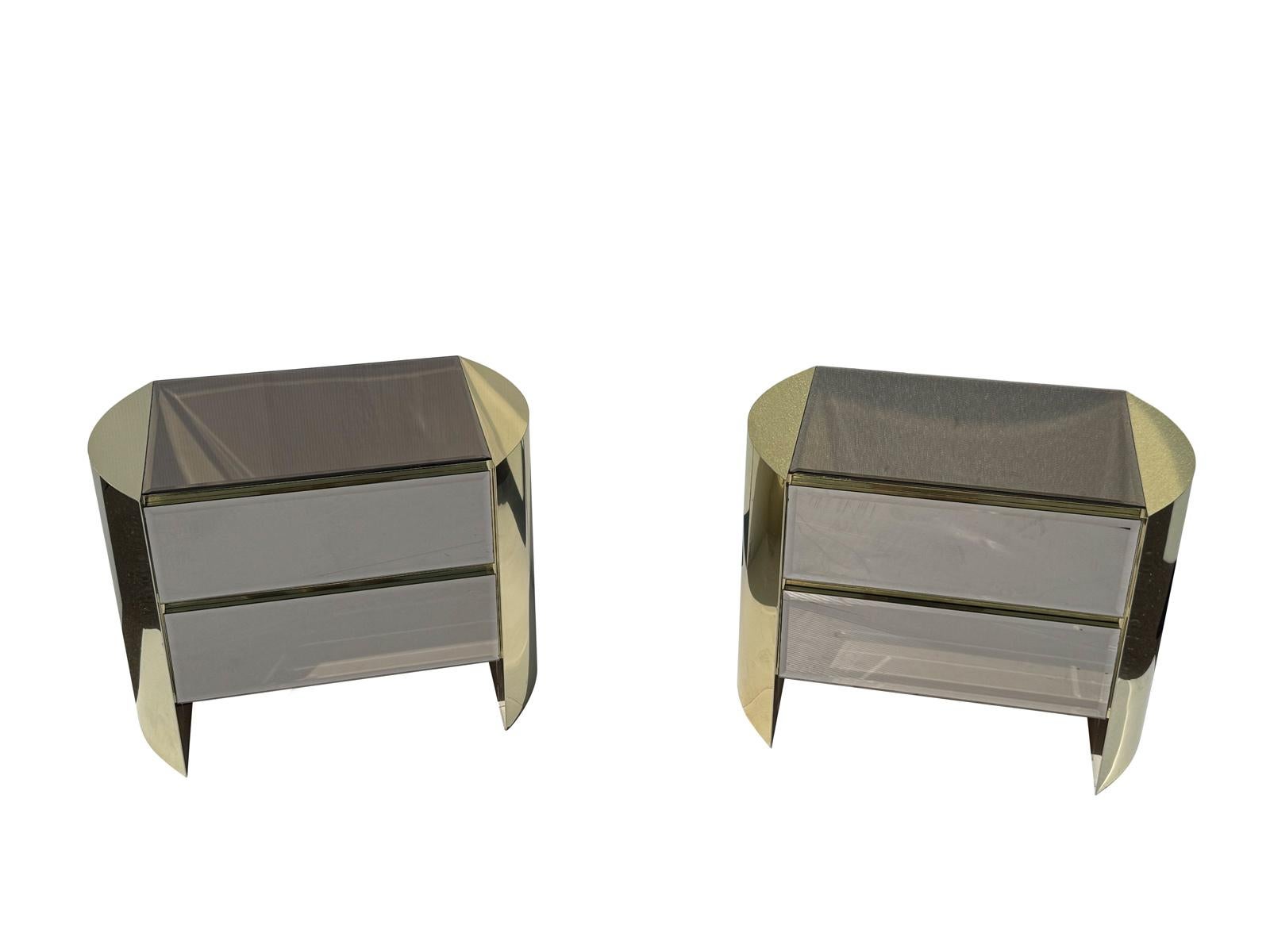 Letto in ottone fluttuante a specchio Ello illuminato del 1980, dimensione King in vendita 6
