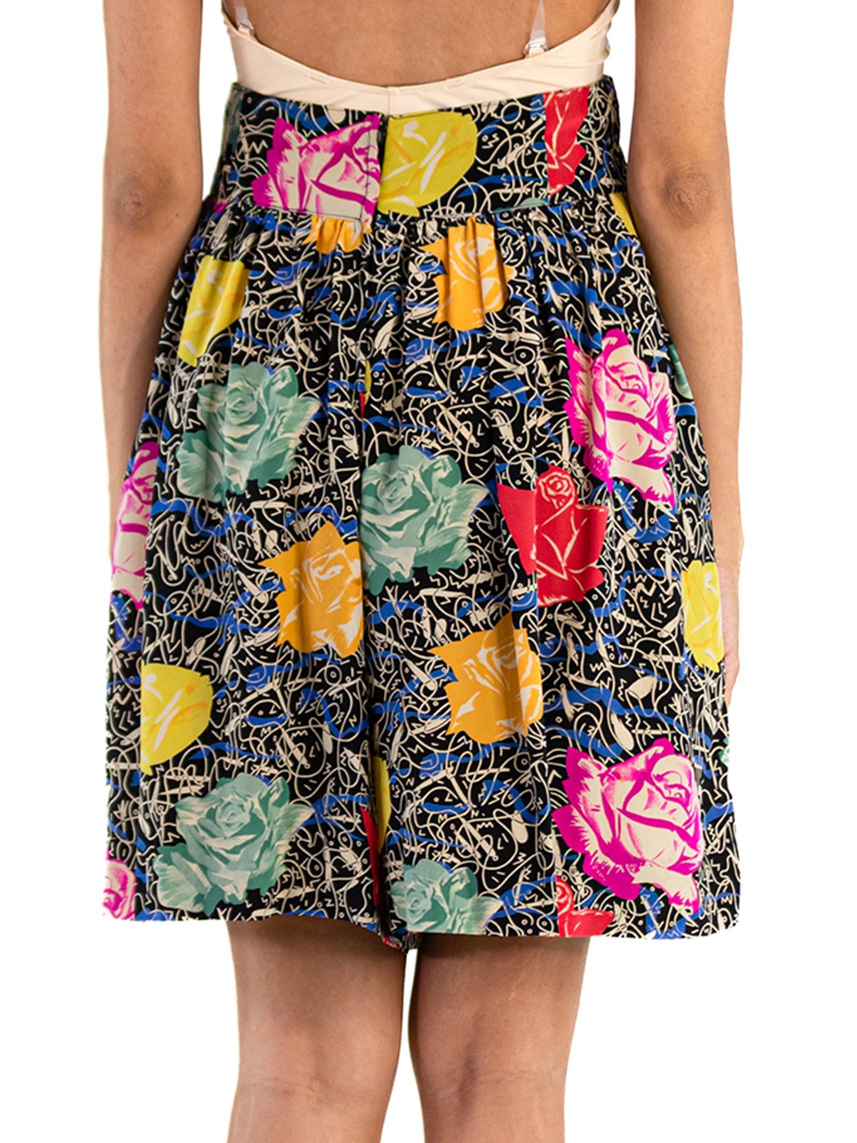 Women's 1980S EMANUEL UNGARO Black & White Silk Crepe De Chine Pink Yellow Floral Shorts For Sale