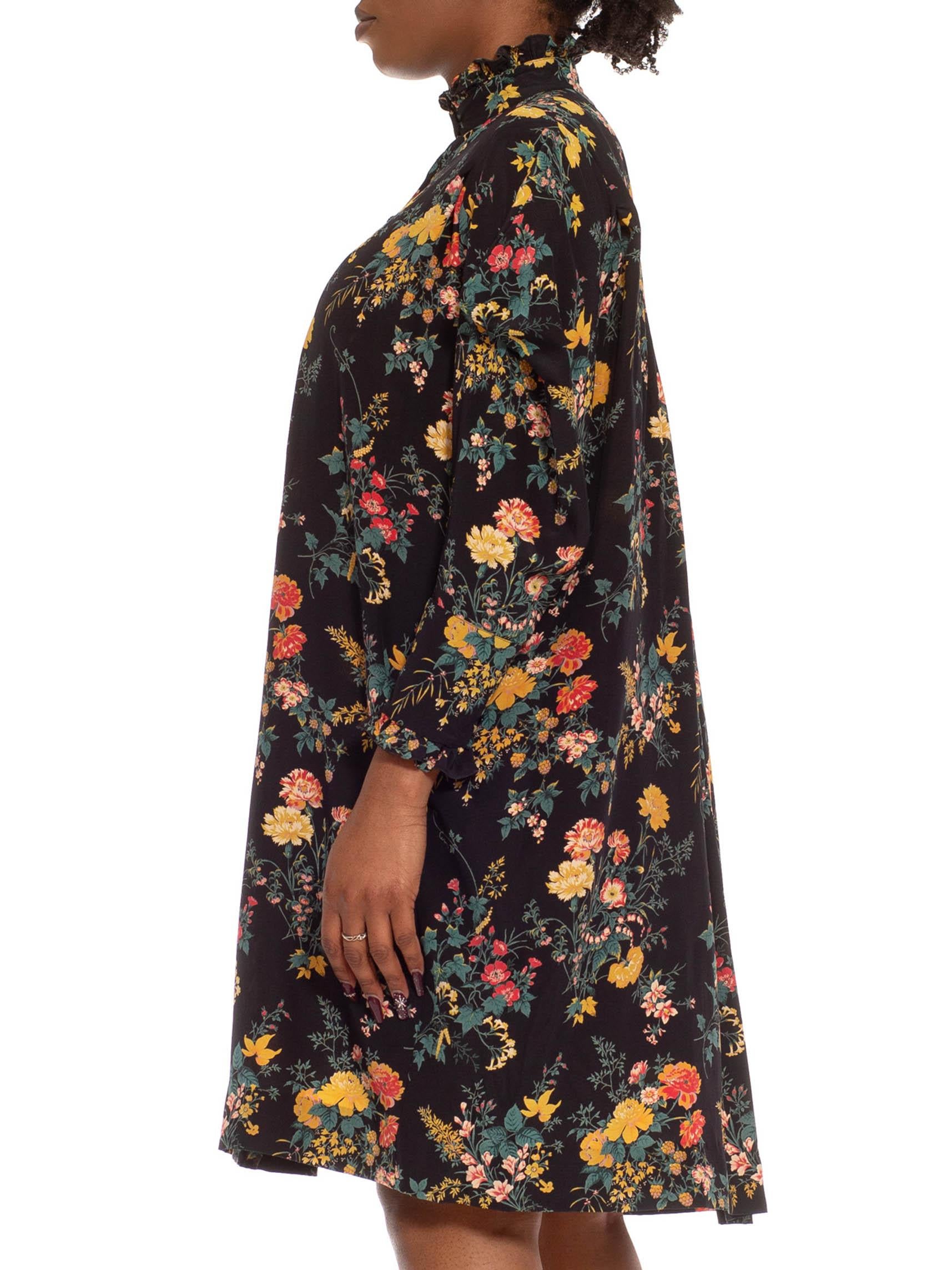 1980S EMANUEL UNGARO Black & Yellow Floral Silk Oversized Boho Dress In Excellent Condition For Sale In New York, NY