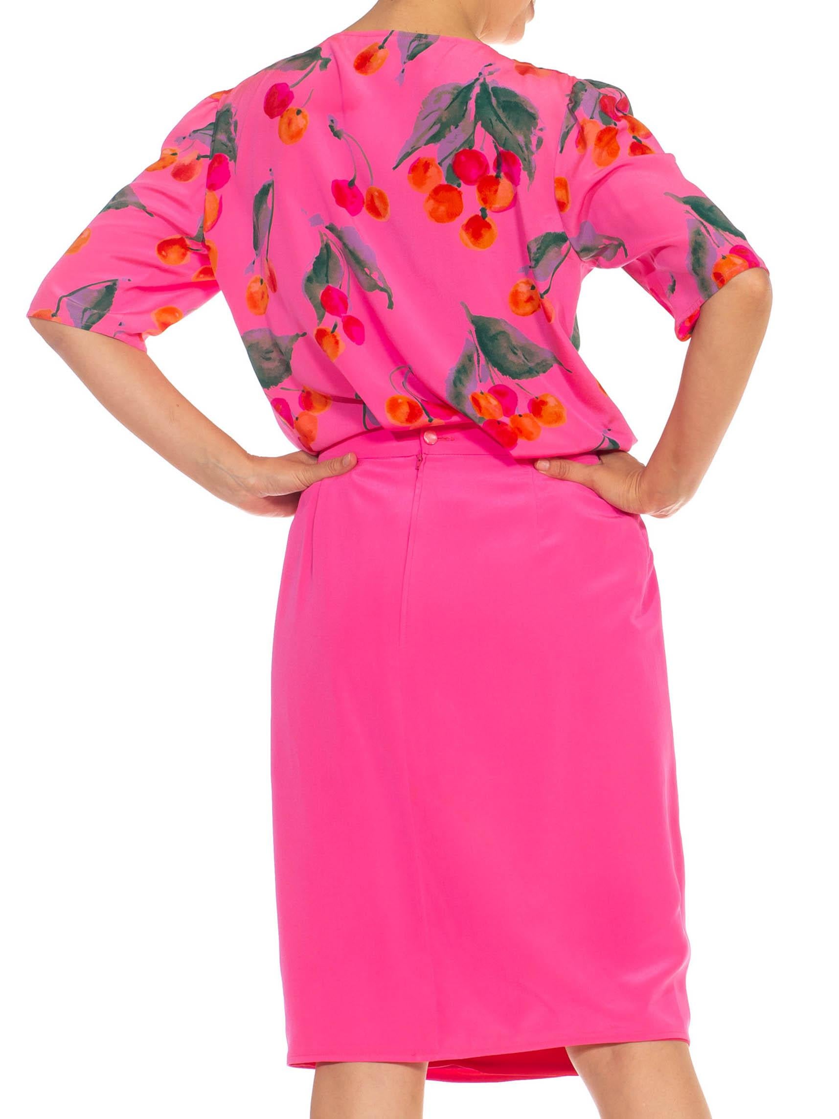 1980S EMANUEL UNGARO Ensemble 3 pièces en crêpe de soie rose vif en vente 4