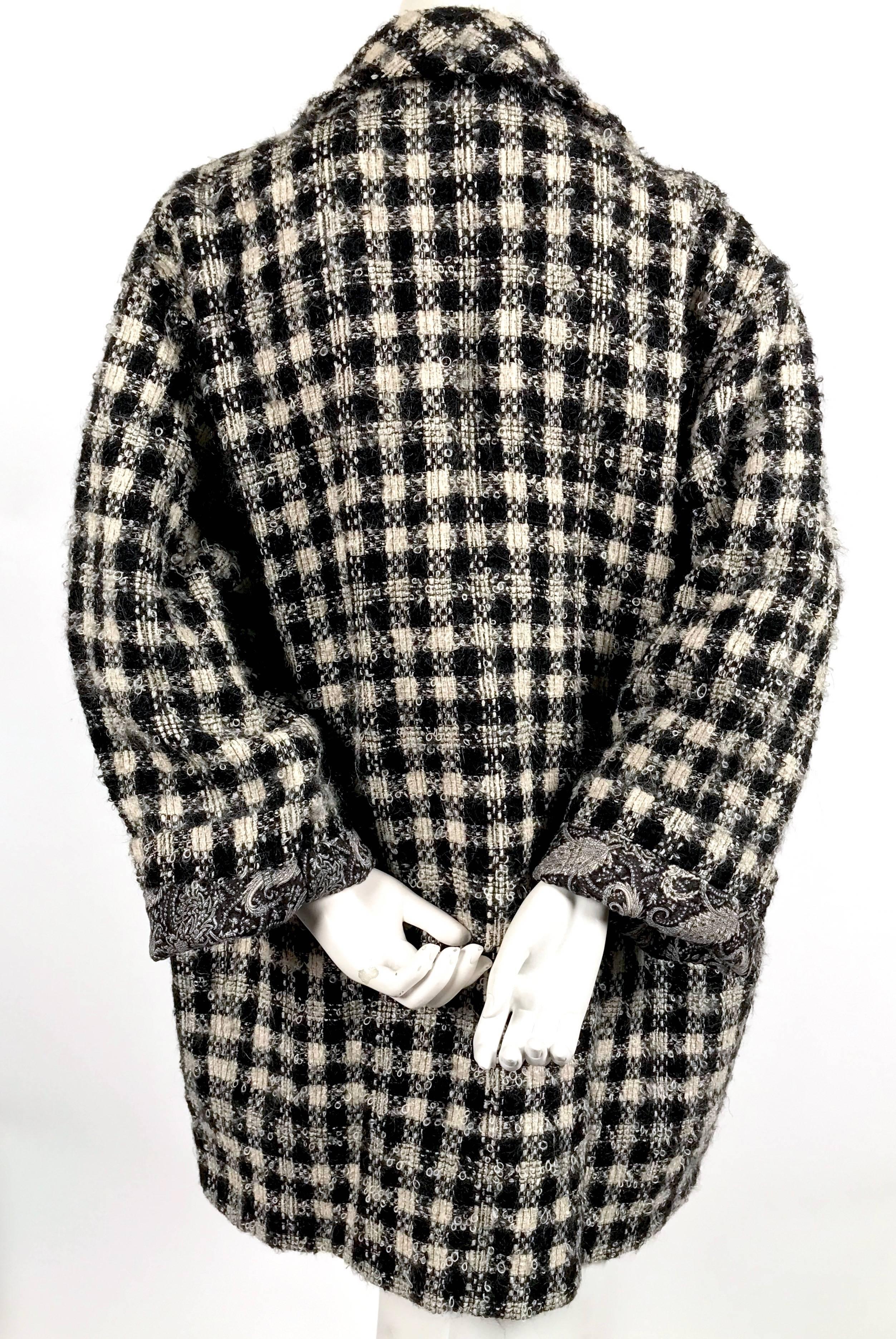 1980's EMANUEL UNGARO PARALLELE houndstooth mohair coat with paisley lining In Good Condition In San Fransisco, CA
