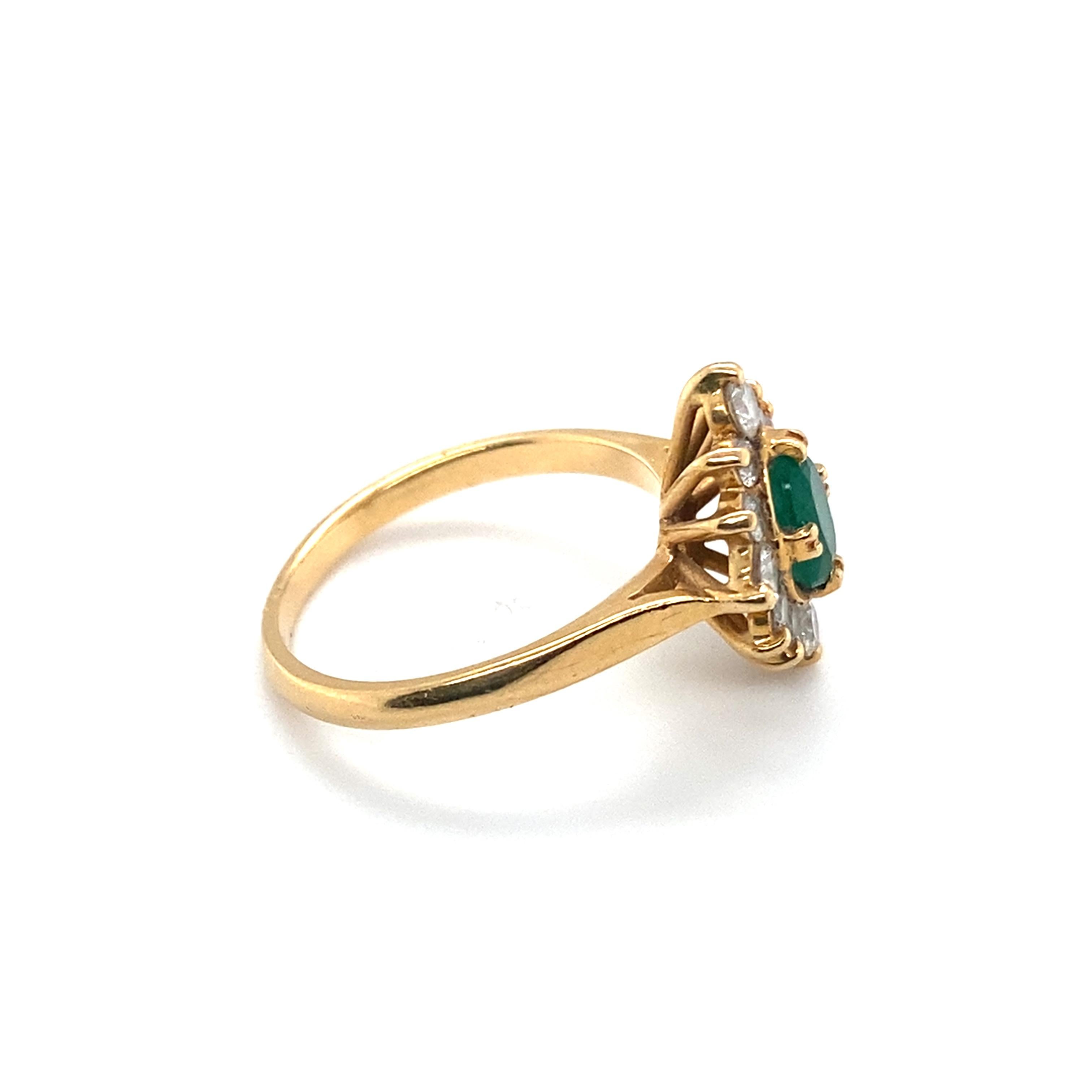 Oval Cut 1980s Emerald and Diamond Cocktail Ring in 18 Karat Yellow Gold  For Sale