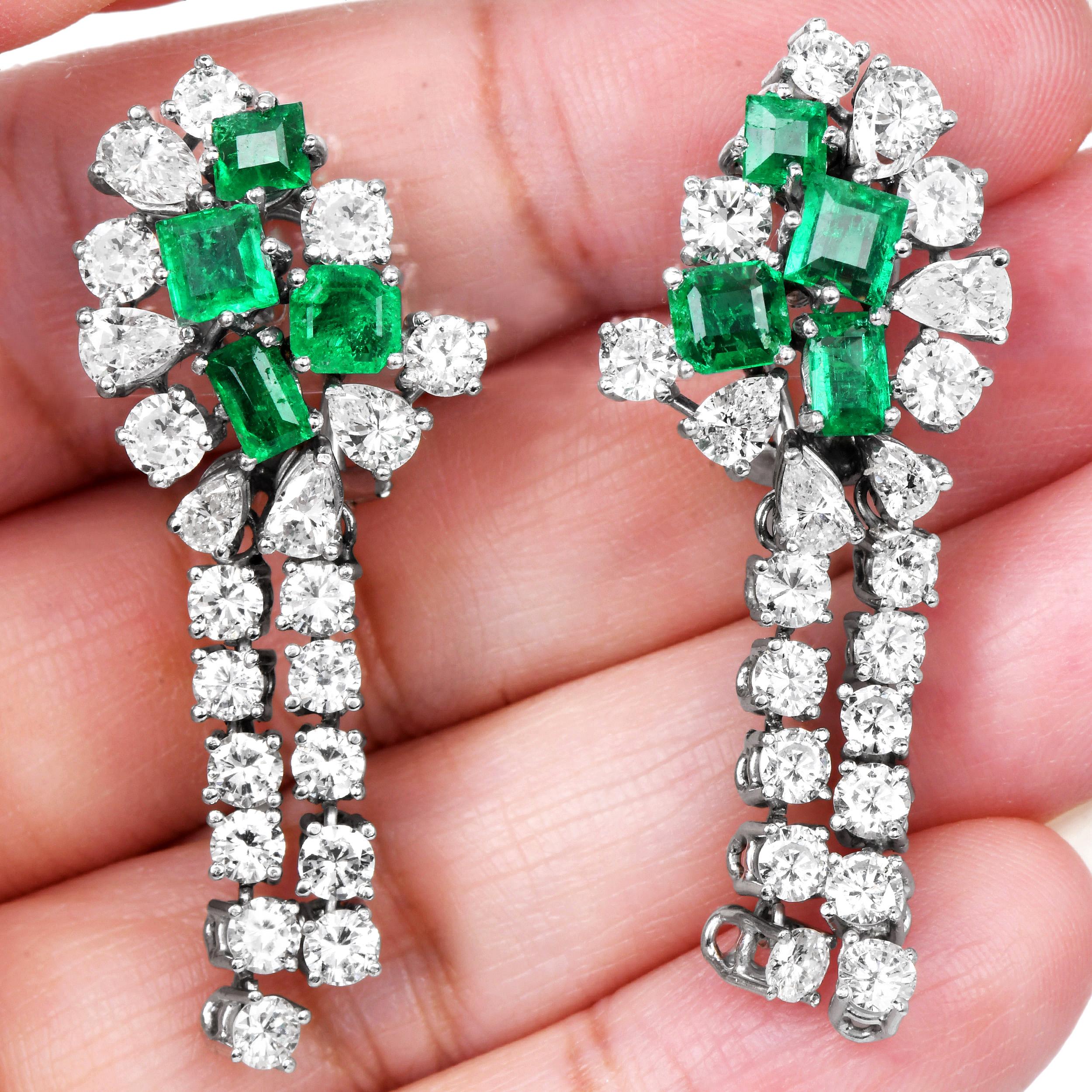 Smeraldo e diamante anni '80  Orecchini a goccia in oro bianco 18 carati in vendita 1