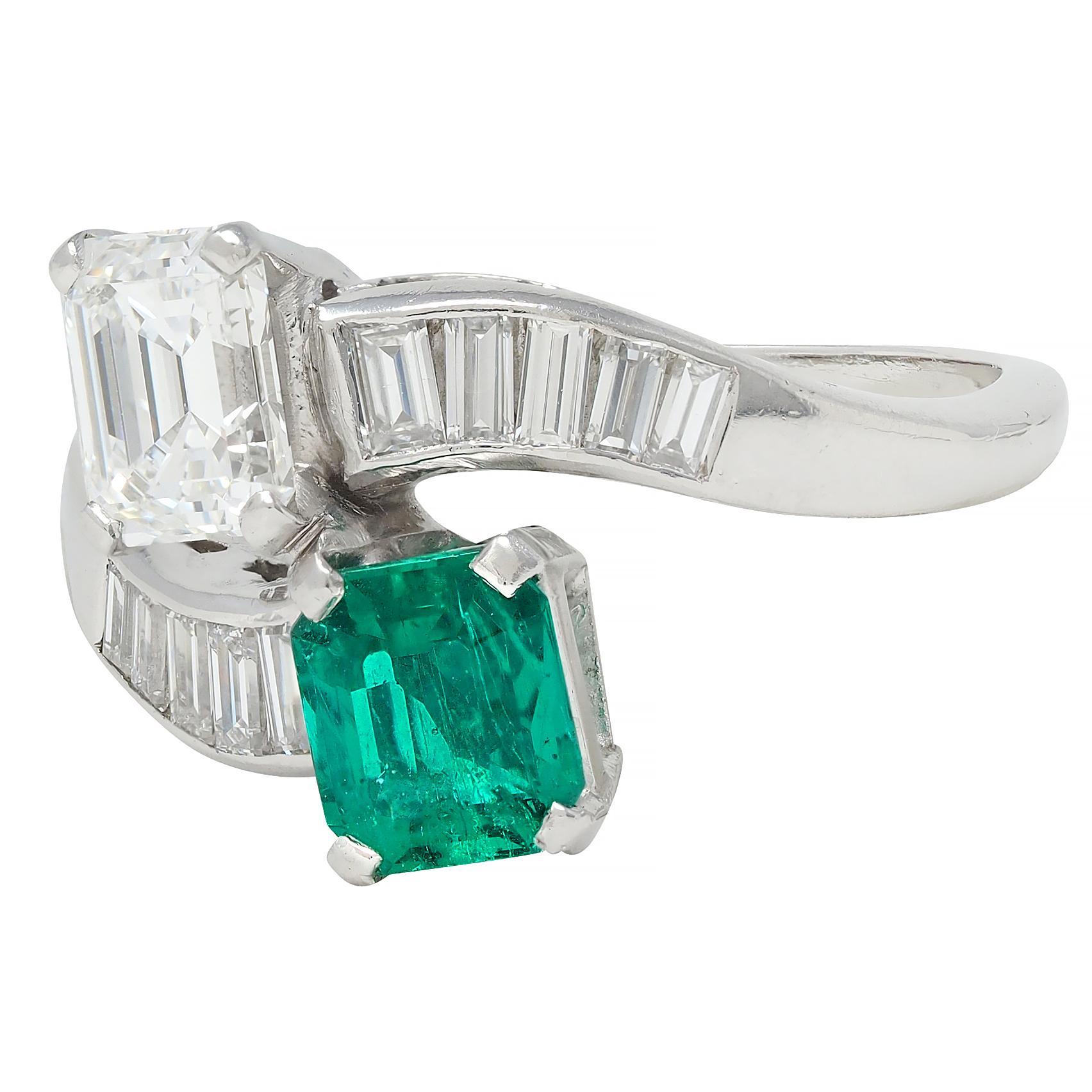 1980's Emerald Diamond Platinum Vintage Toi-Et-Moi Bypass Engagement Ring For Sale 2