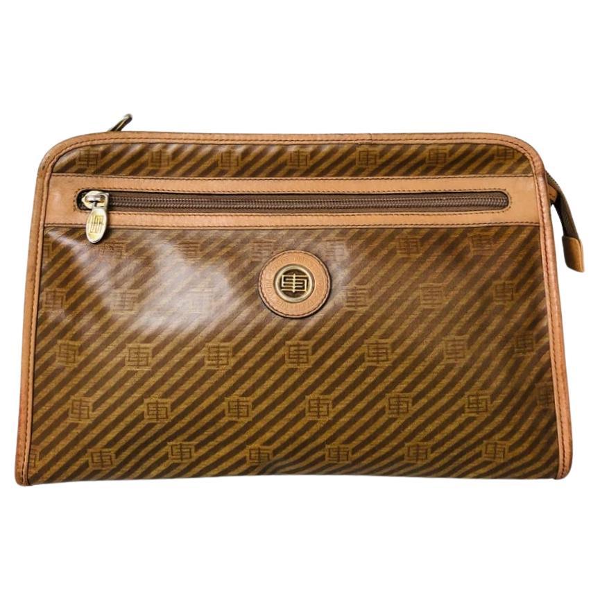 1980s Emilio Pucci Tan Patent Leather Travel Clutch Bag  For Sale