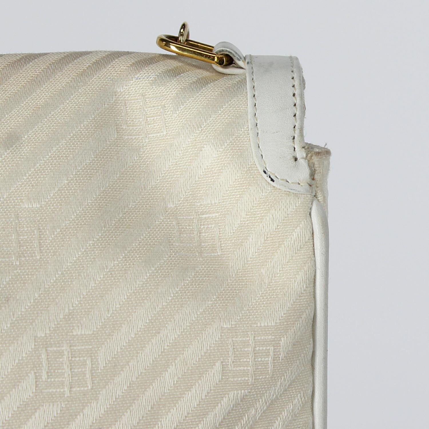 1980s Emilio Pucci white jacquard fabric shoulder bag For Sale 8