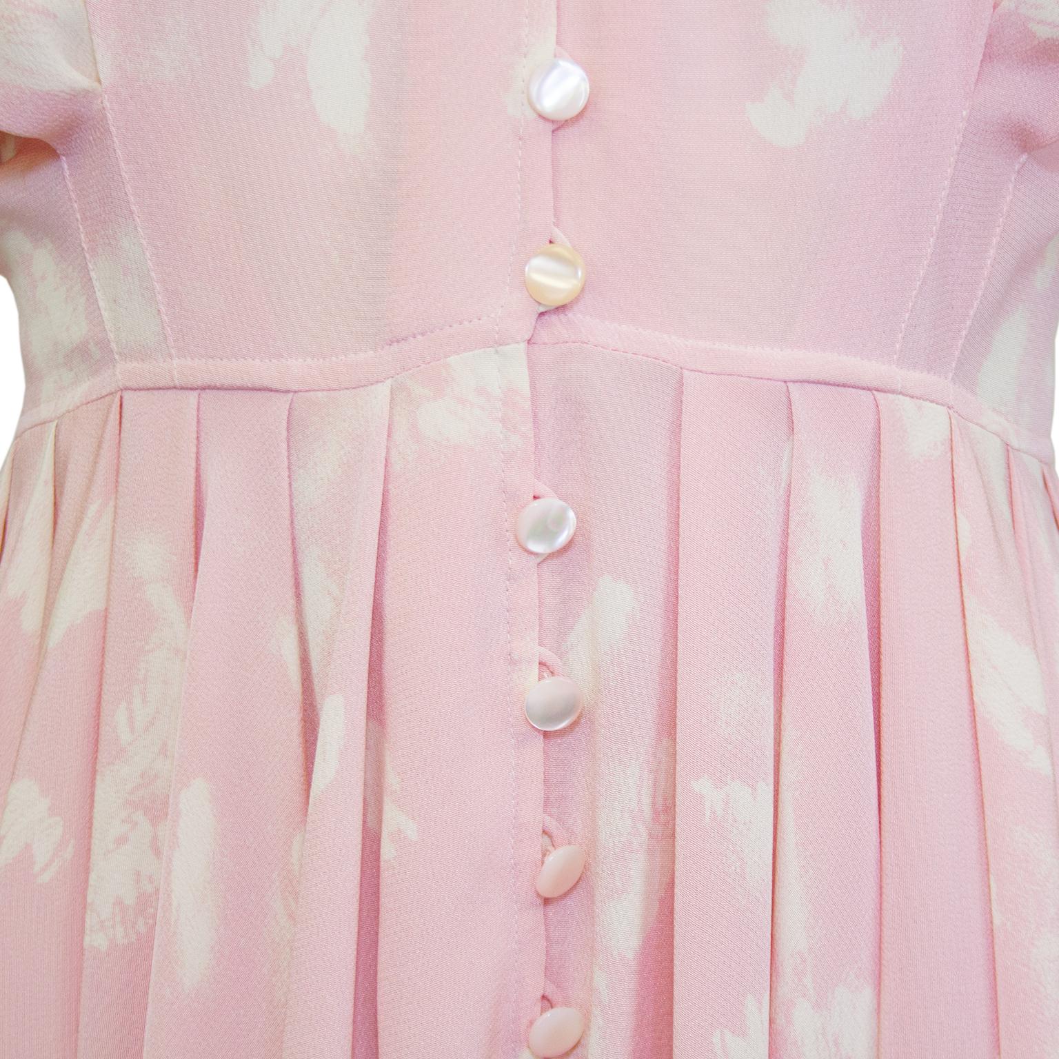 1980s Emmanuel Ungaro Pink and Cream Crepe Dress  In Good Condition For Sale In Toronto, Ontario