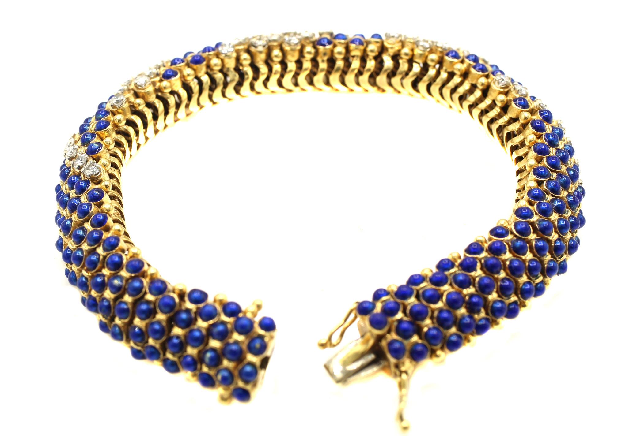 Pulsera de asta de barbero de oro amarillo con esmalte y diamantes de los años 80 Corte redondo en venta