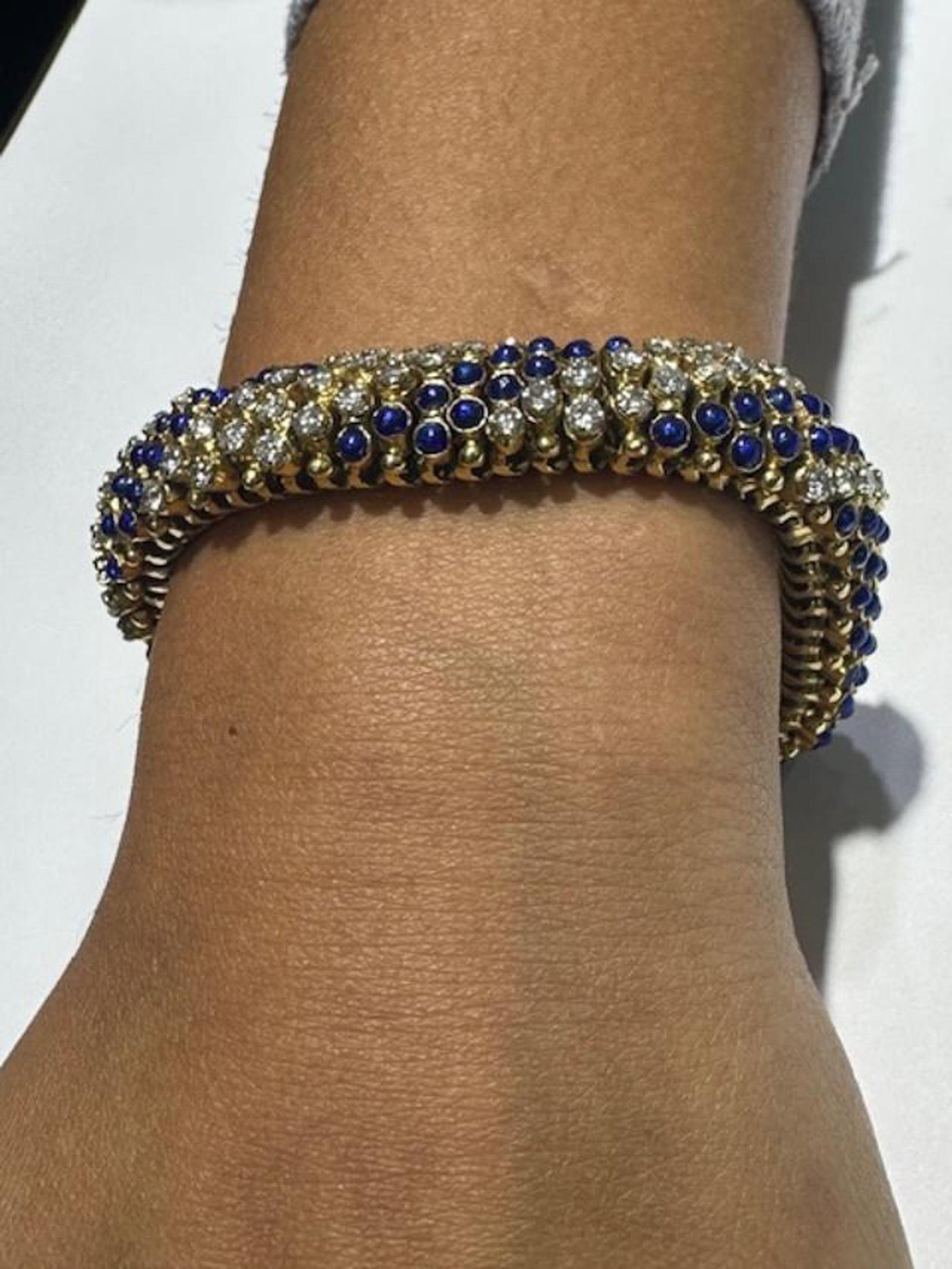 Pulsera de asta de barbero de oro amarillo con esmalte y diamantes de los años 80 en venta 2