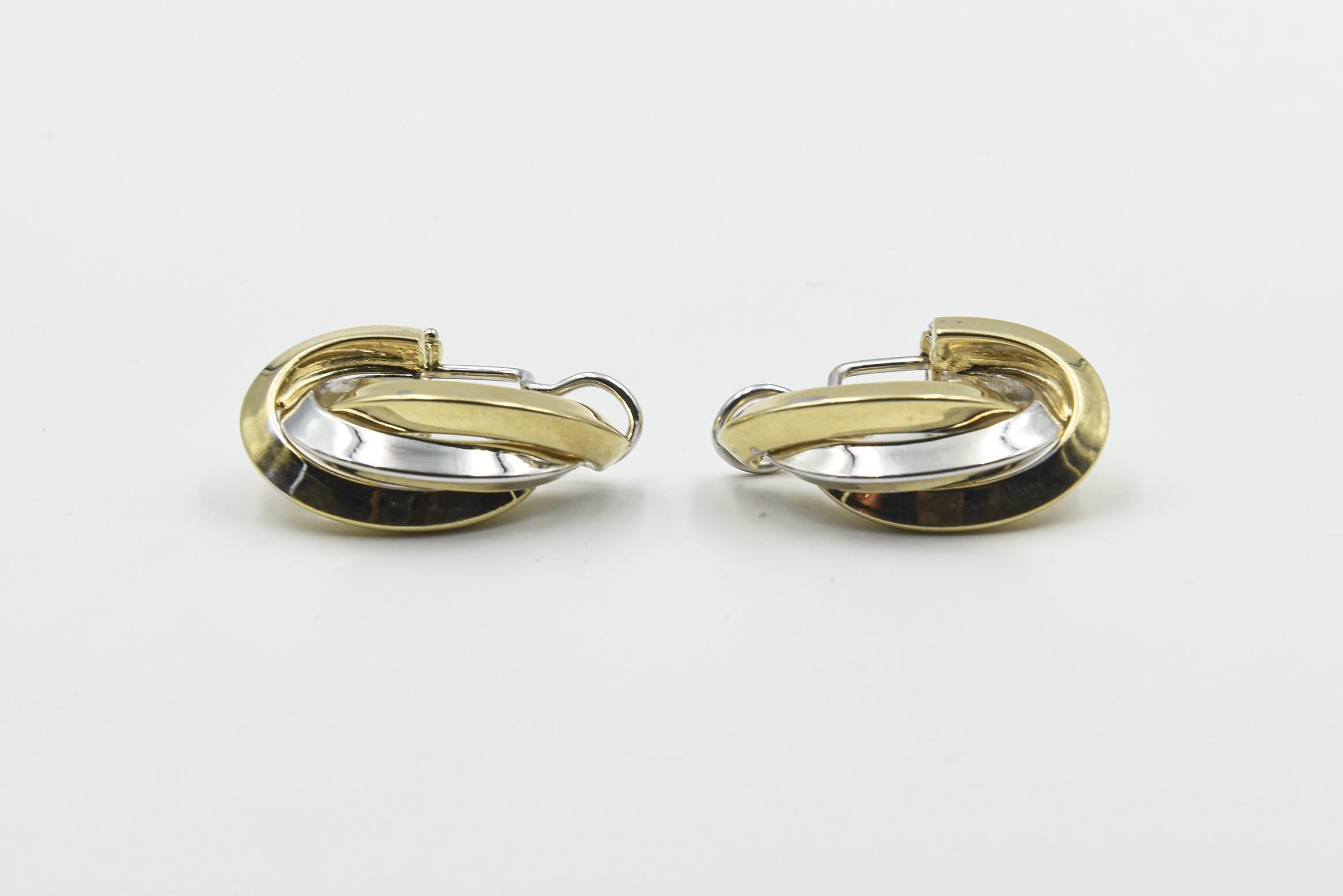 Women's or Men's 1980s Entwined White and Yellow Gold Elongated Hoop Earrings For Sale