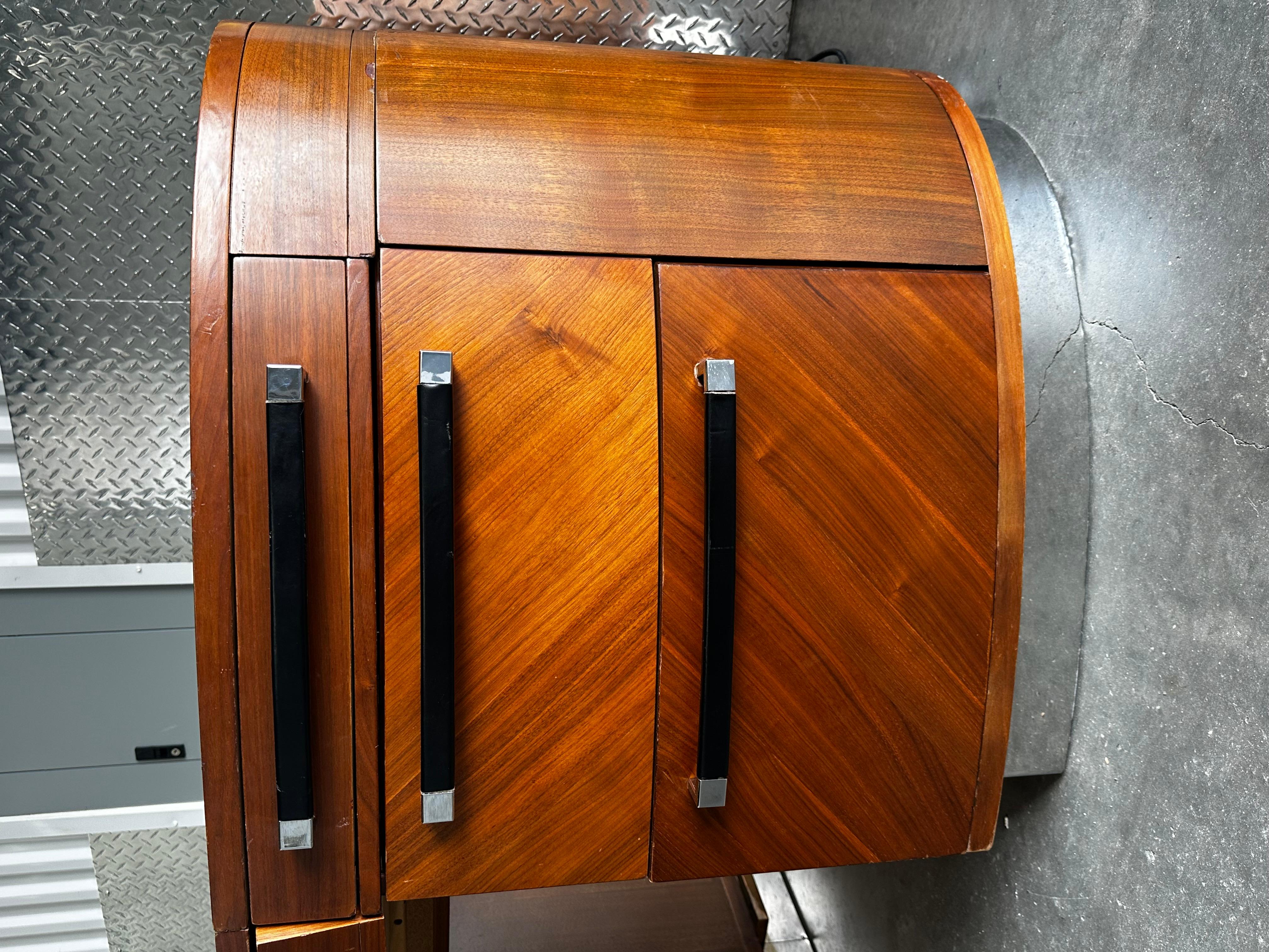 Scrivania ovale con piedistallo in legno cromato Eppinger Post Modern degli anni '80 in vendita 6
