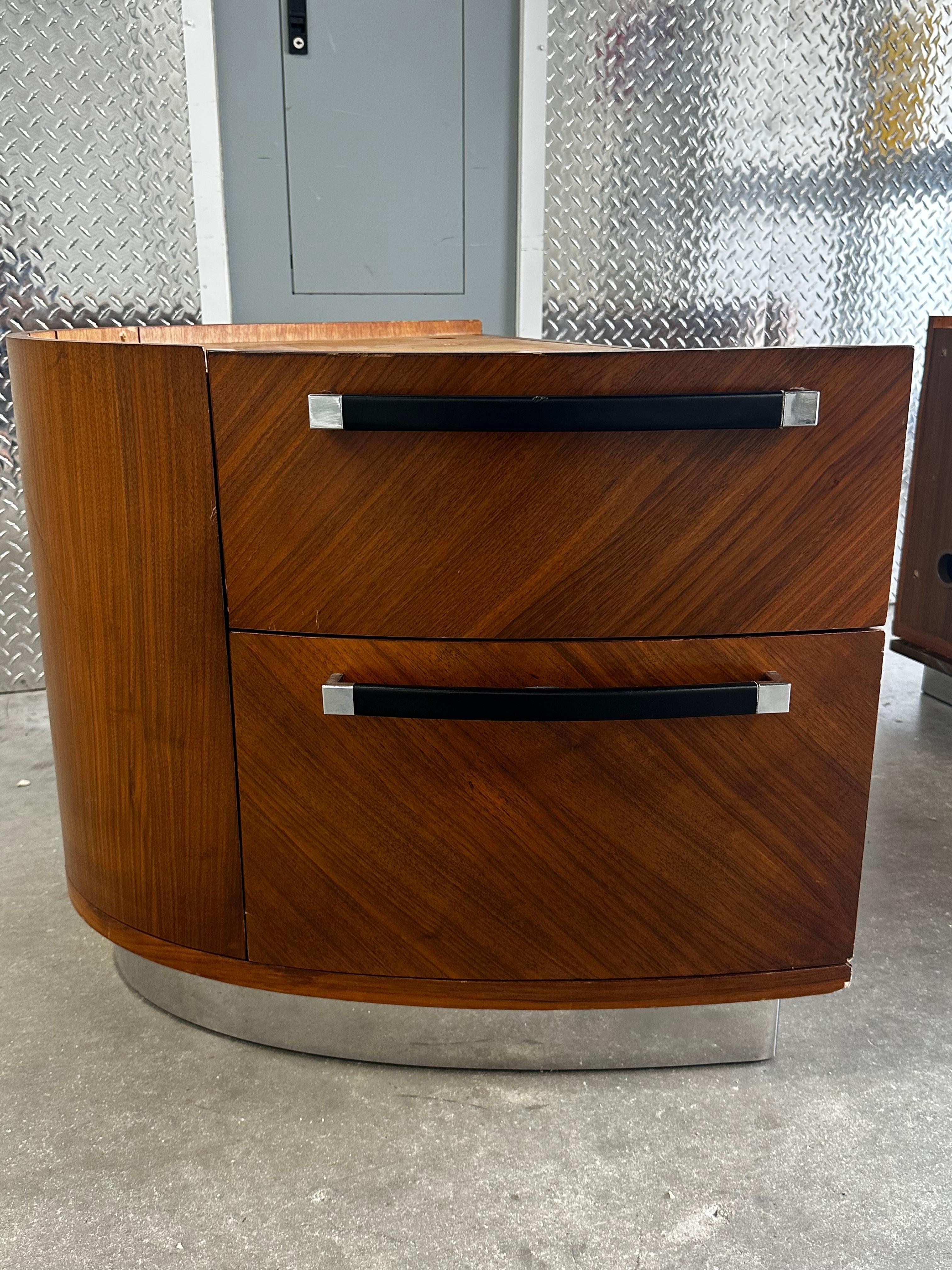 1980s Eppinger Post Modern Wood Chrome Pedestal Oval Desk For Sale 9