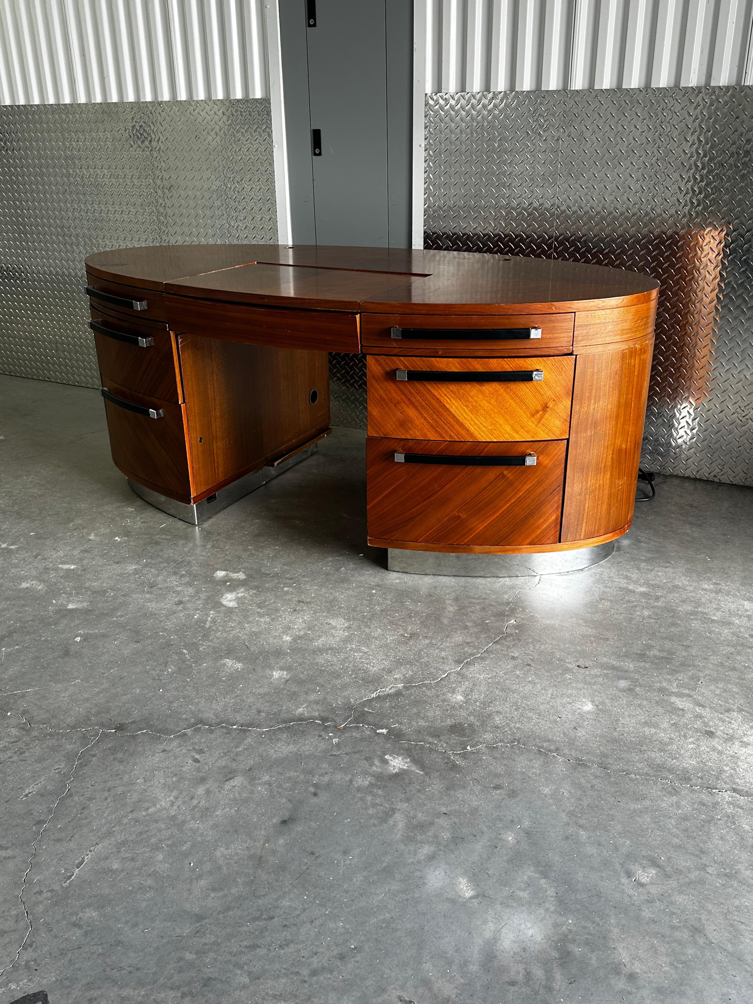 1980s Eppinger Post Modern Wood Chrome Pedestal Oval Desk For Sale 1