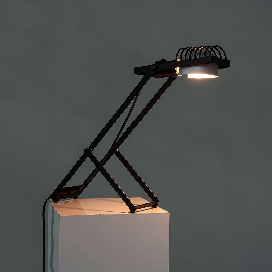 1980s Ernesto Gismondi for Artemide Sintesi Table / Desk Lamp in Black For Sale 4