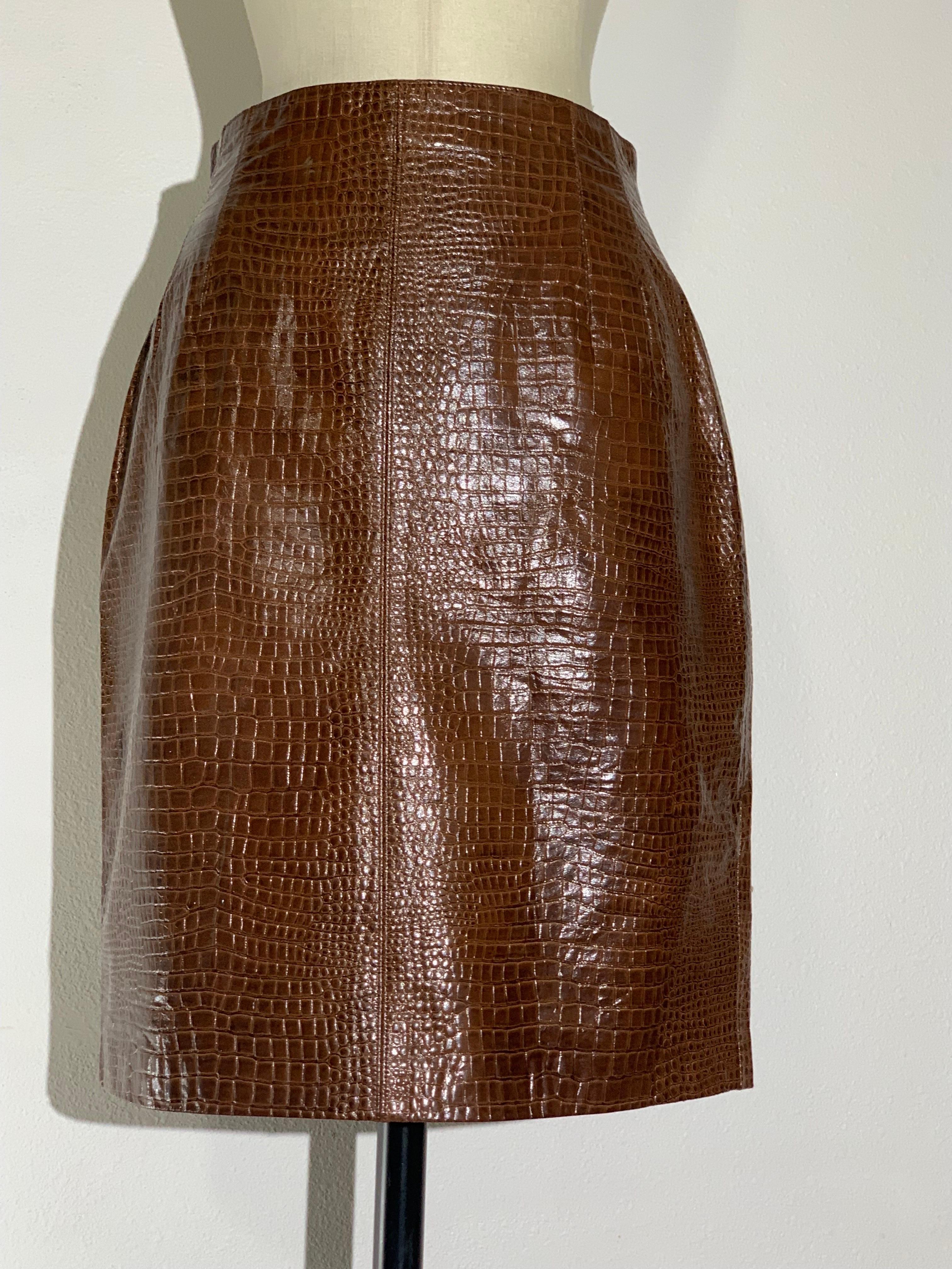 1980s Escada Brown Patent Leather Crocodile Embossed Skirt w Gold Buttons en vente 4