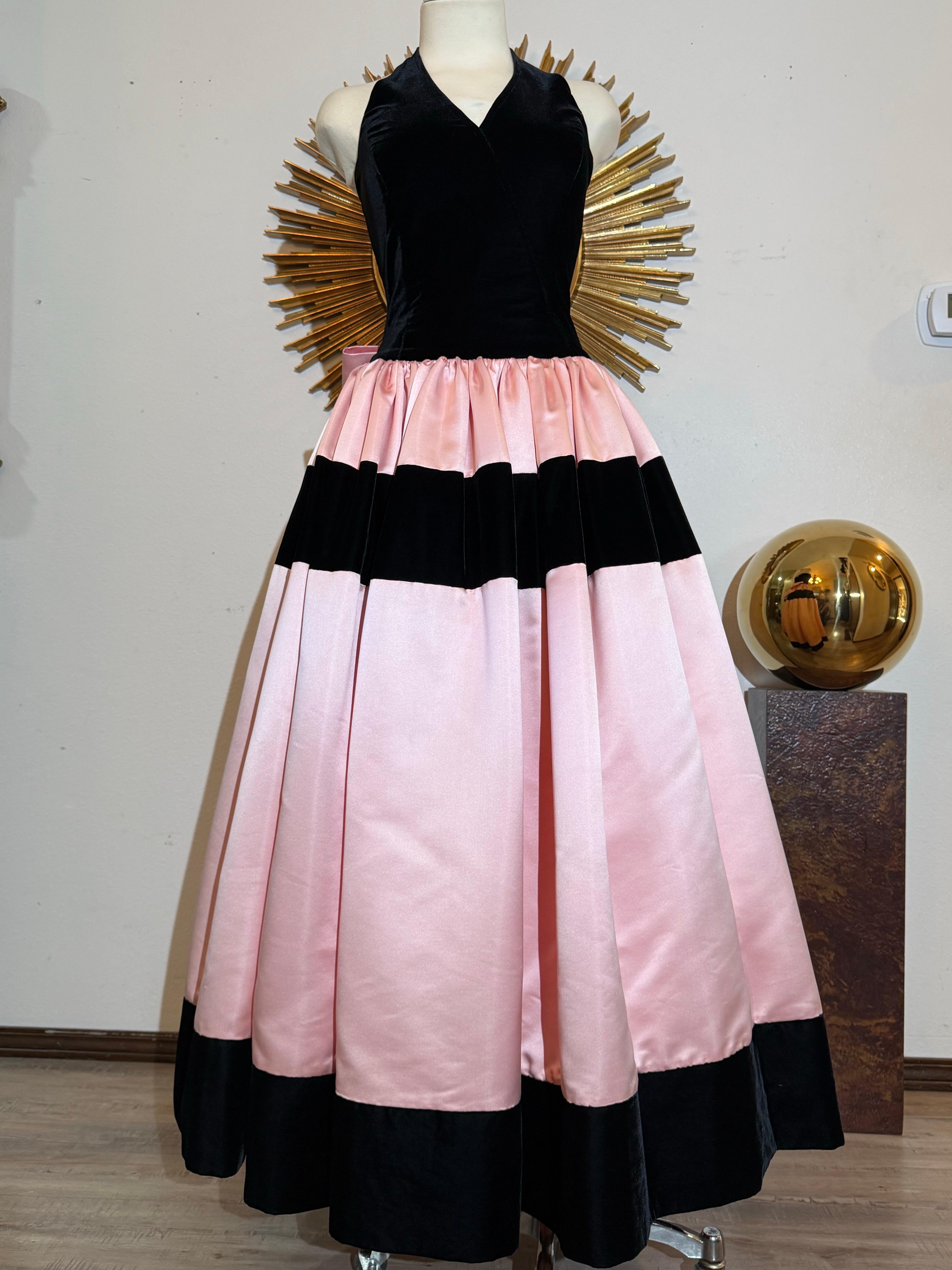 1980er Escada Couture Rosa Satin & Samt Halter Ballkleid w Orig Underskirting im Angebot 12