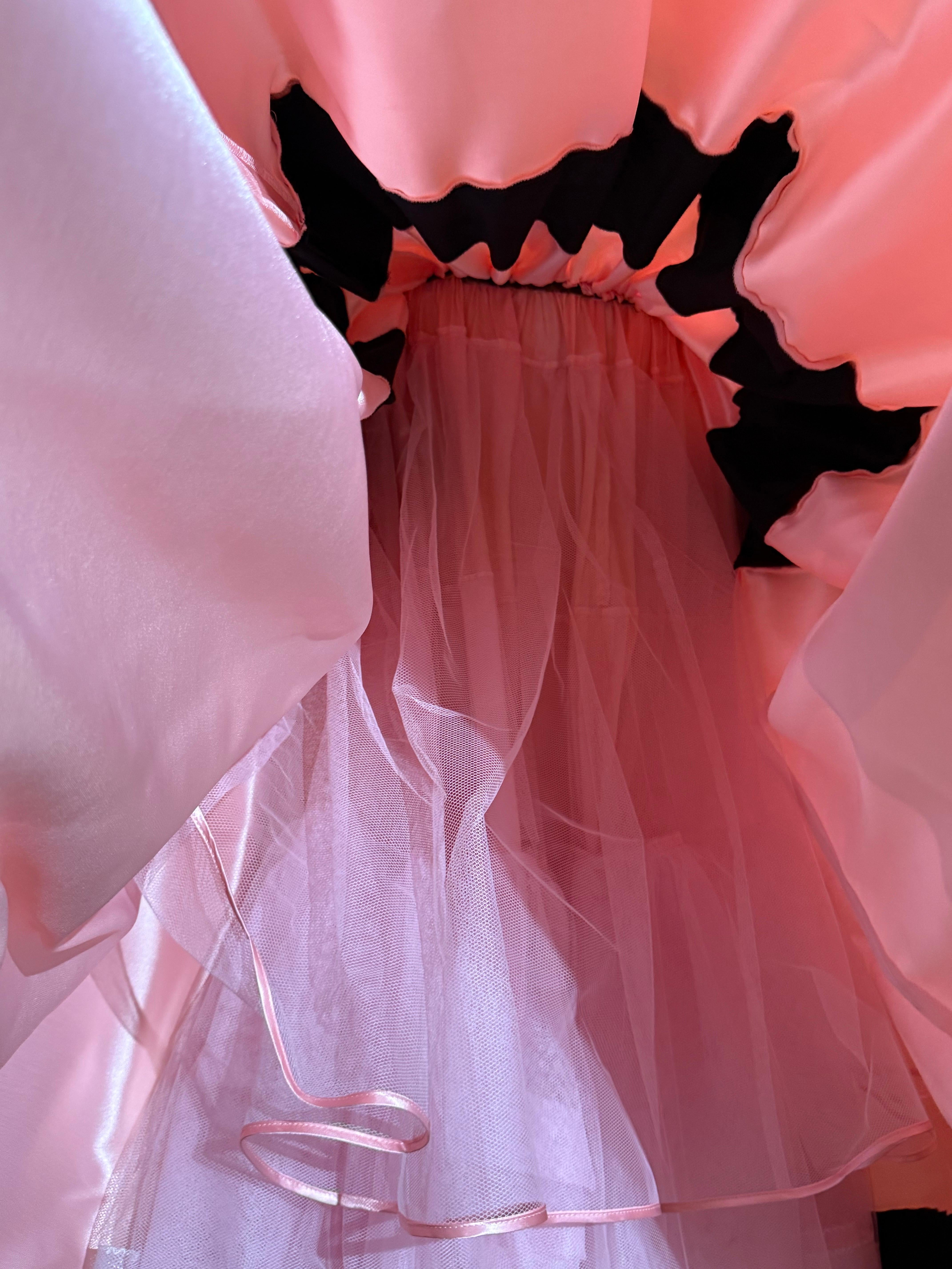 1980er Escada Couture Rosa Satin & Samt Halter Ballkleid w Orig Underskirting im Angebot 13