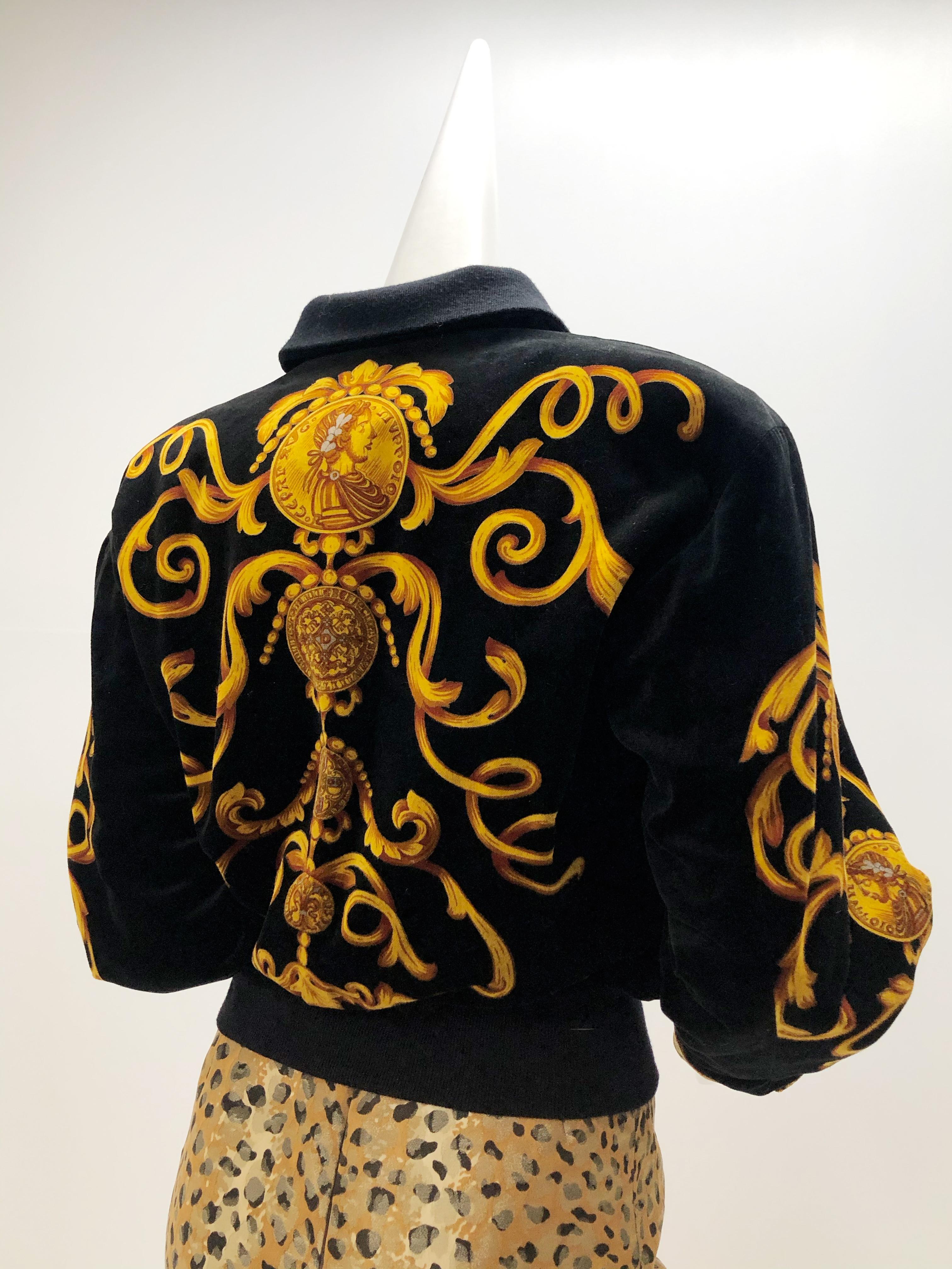 Nero Bomber Escada anni '80 in velluto di cotone stampato a volute e monete in vendita