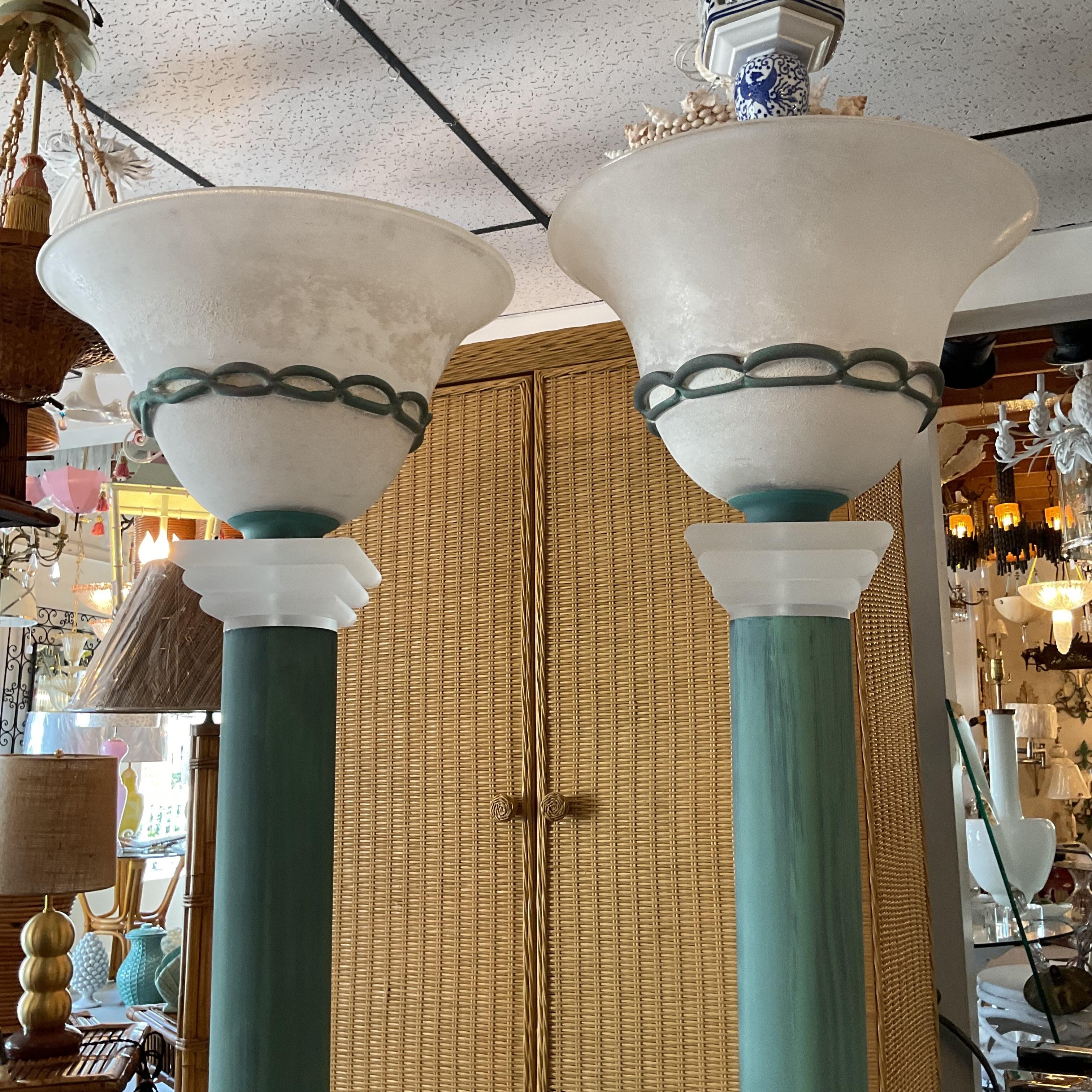 1980's Etrusken Blown Glass and Lucite Floor Lamps im Zustand „Gut“ im Angebot in West Palm Beach, FL