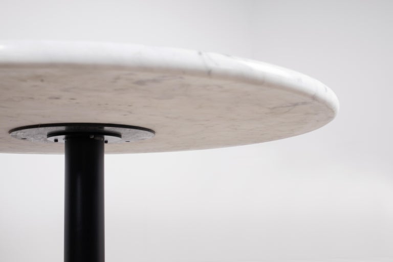 1980s Ettore Sottsass Attributed Round Carrara Marble Dining Table, Italy For Sale 3
