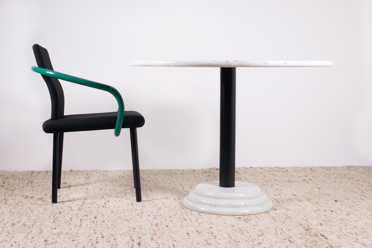 1980s Ettore Sottsass Attributed Round Carrara Marble Dining Table, Italy For Sale 4