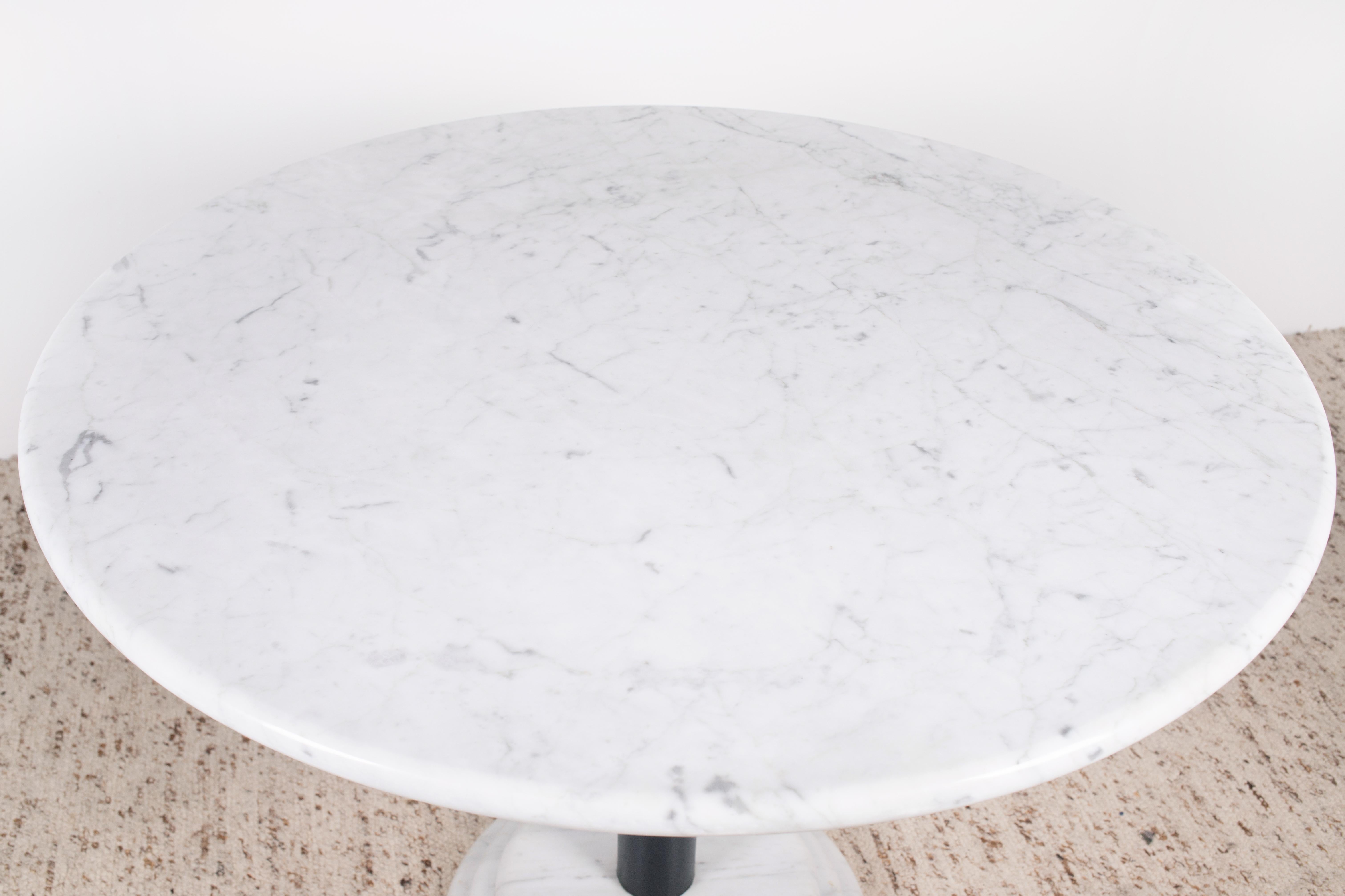 1980s Ettore Sottsass Attributed Round Carrara Marble Dining Table, Italy For Sale 5