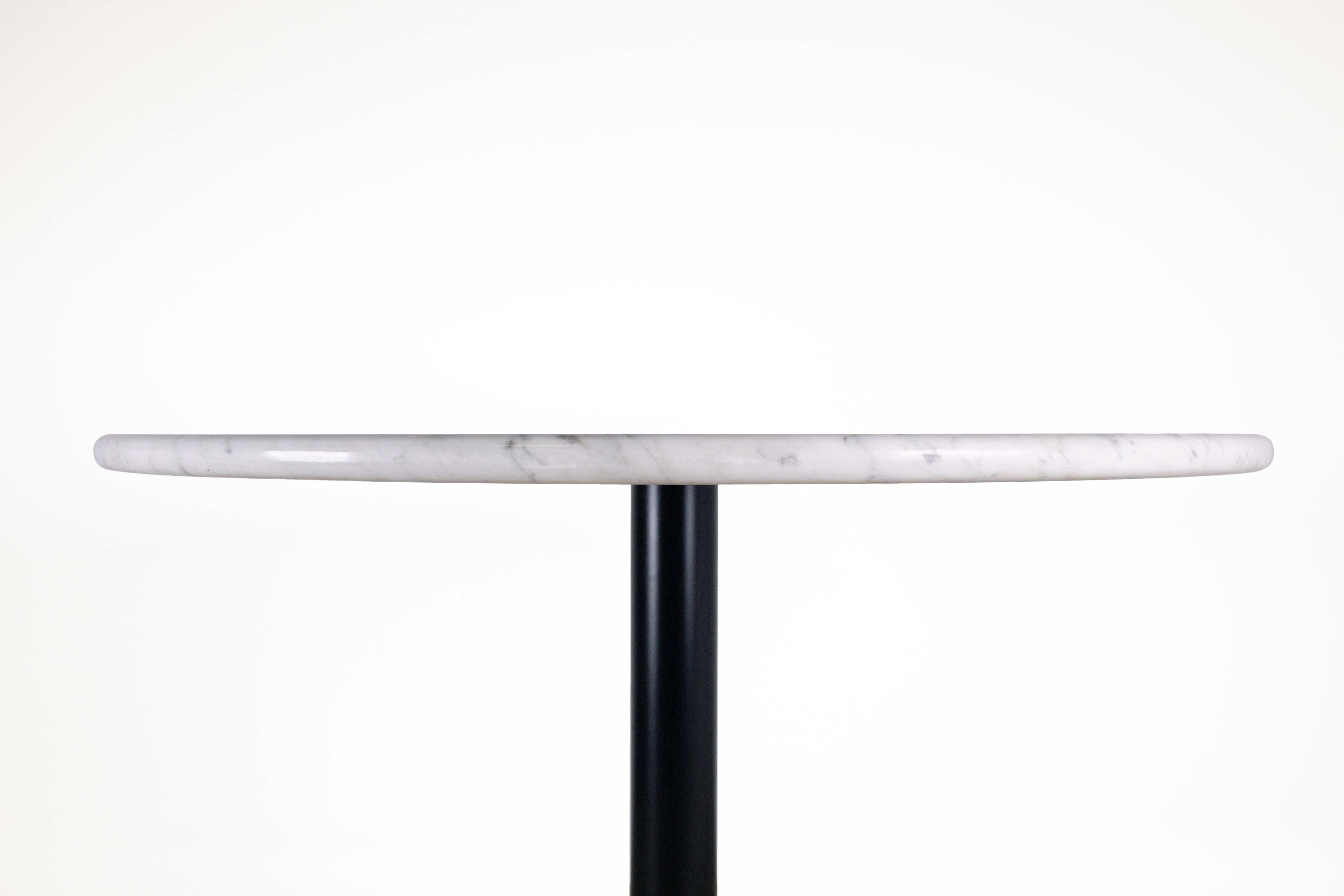 1980s Ettore Sottsass Attributed Round Carrara Marble Dining Table, Italy For Sale 6