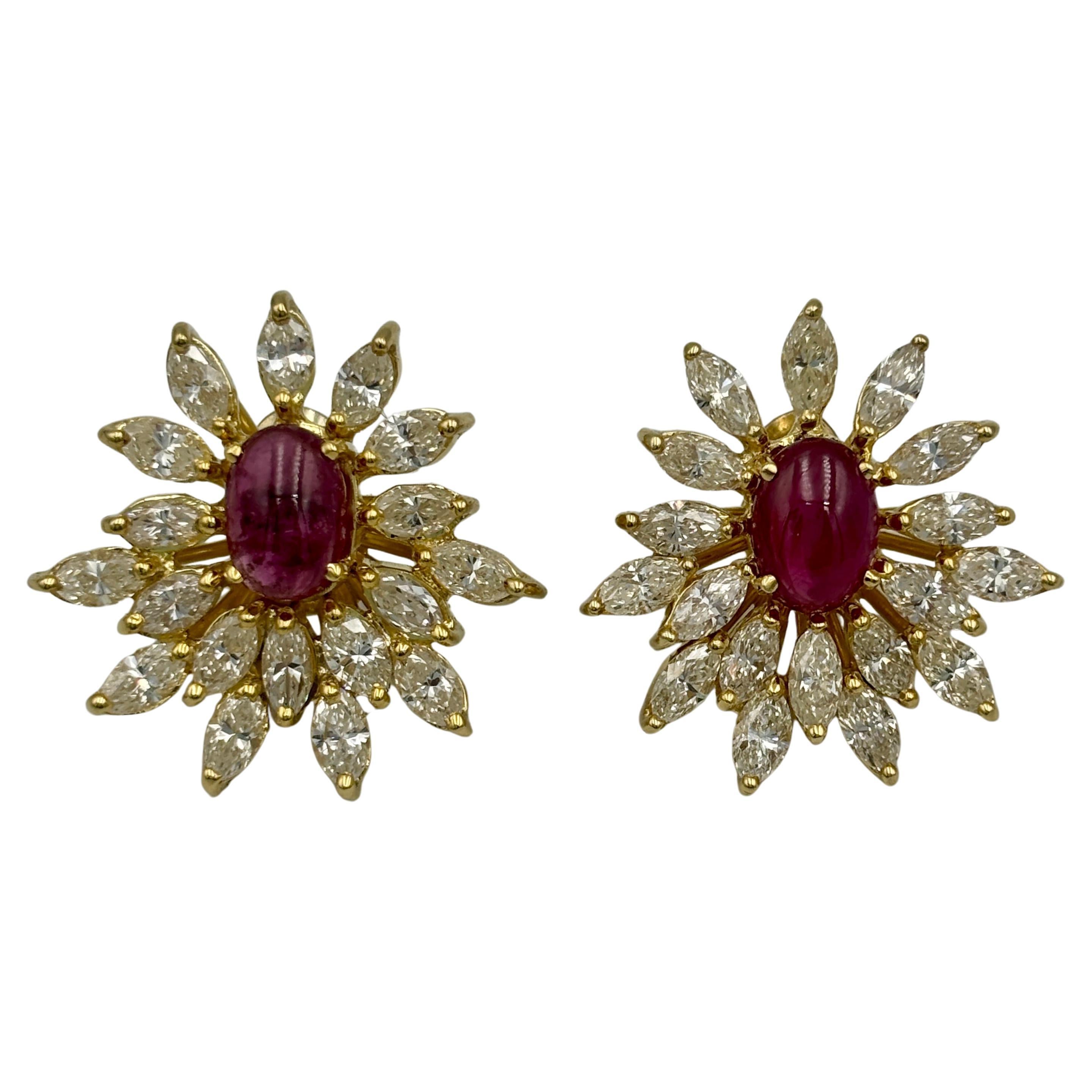 Boucles d'oreilles européennes des années 1980 en rubis cabochon et diamants marquises en vente