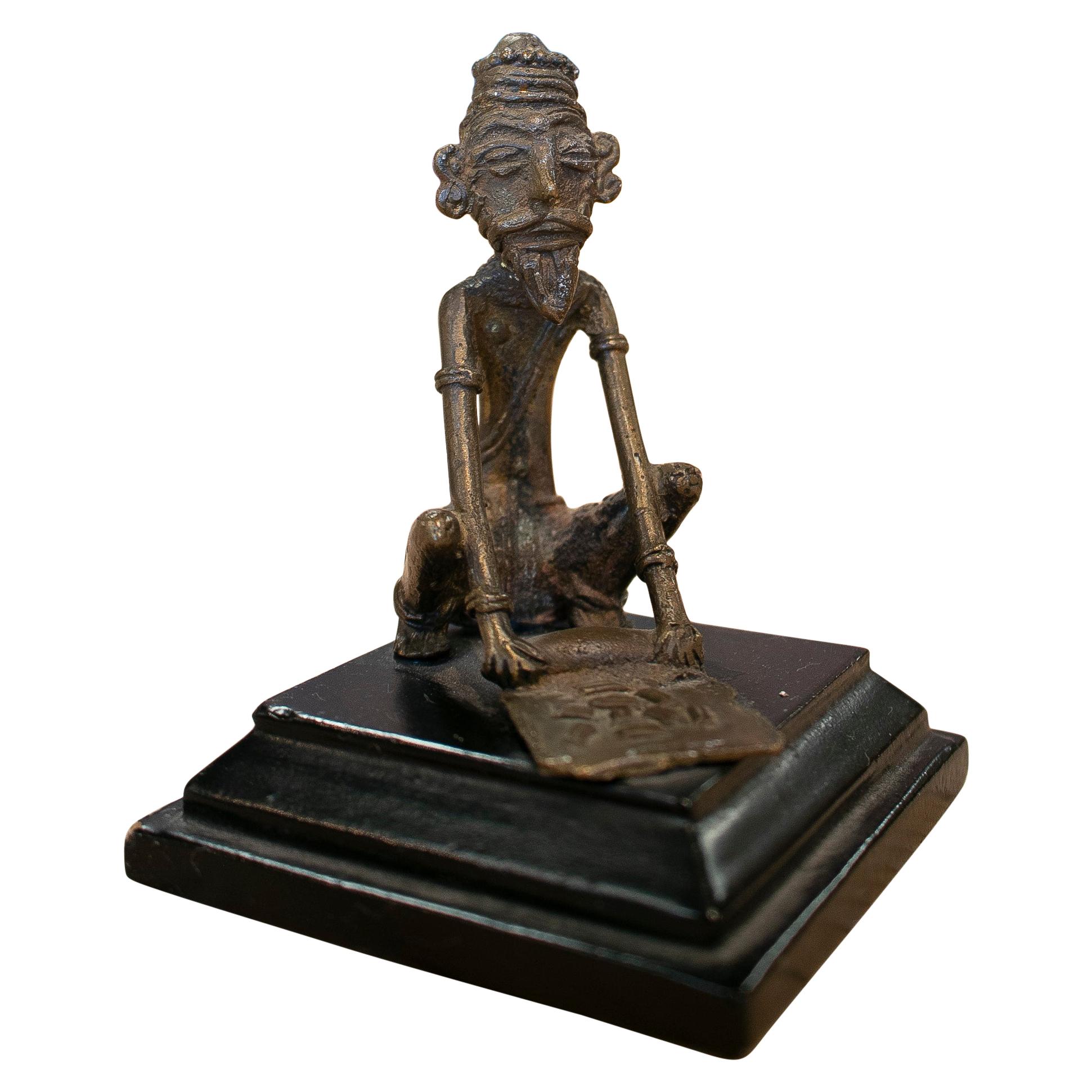 1980s European Sitting Man Bronze Figure Statue w/ Wooden Base For Sale