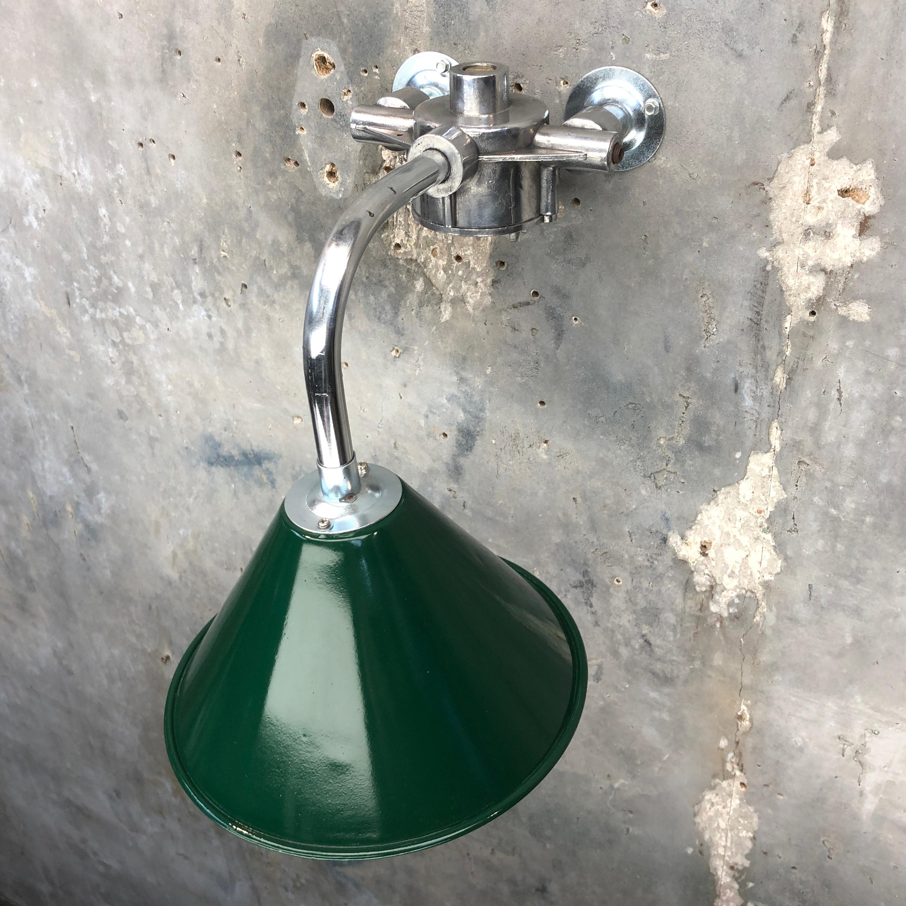 1980s Ex British Army Lamp Shade and Galvanized Steel Short Reach Cantilever For Sale 7