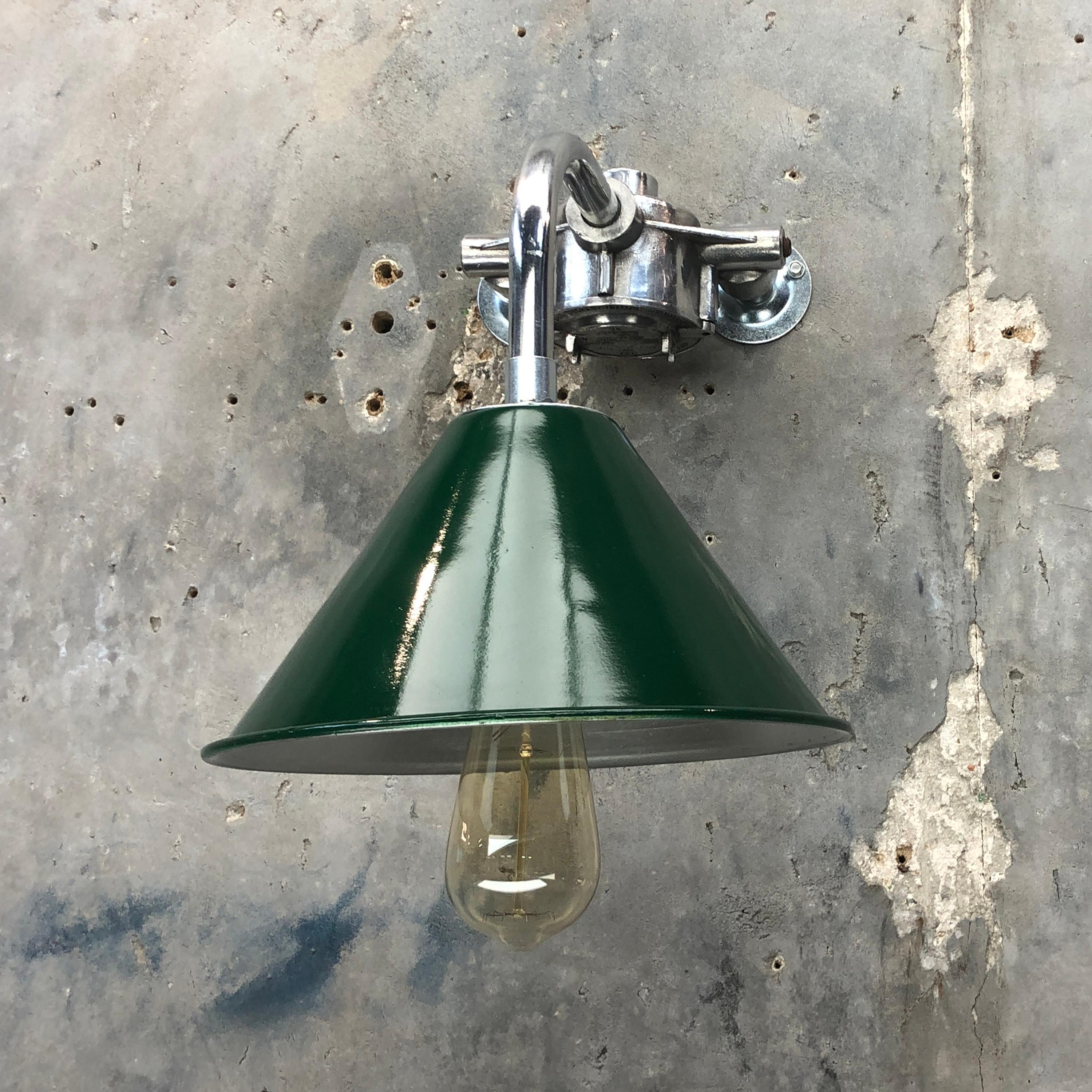 Industrial 1980s Ex British Army Lamp Shade and Galvanized Steel Short Reach Cantilever For Sale