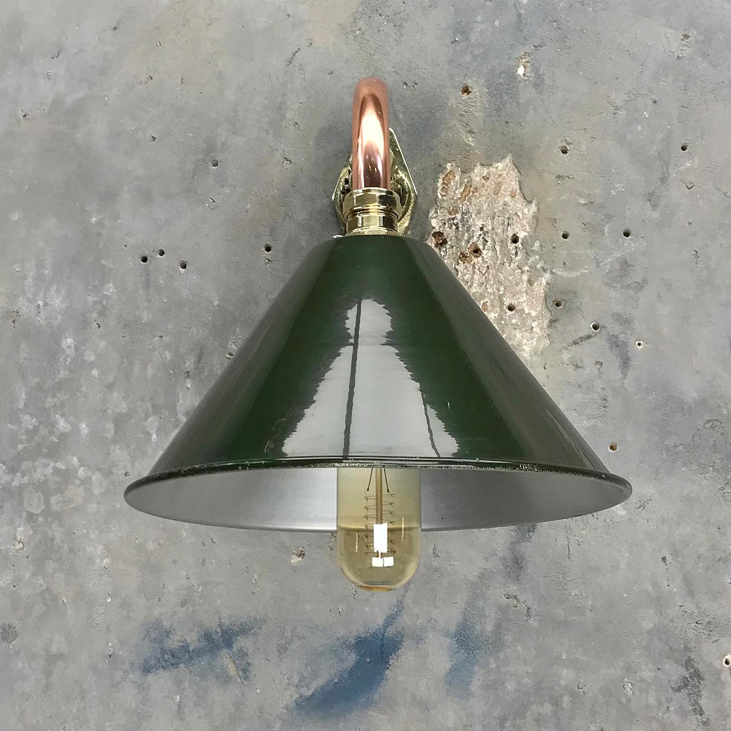 1980s Ex British Army Light Shade / Copper and Brass Cantilever, Original Green For Sale 4