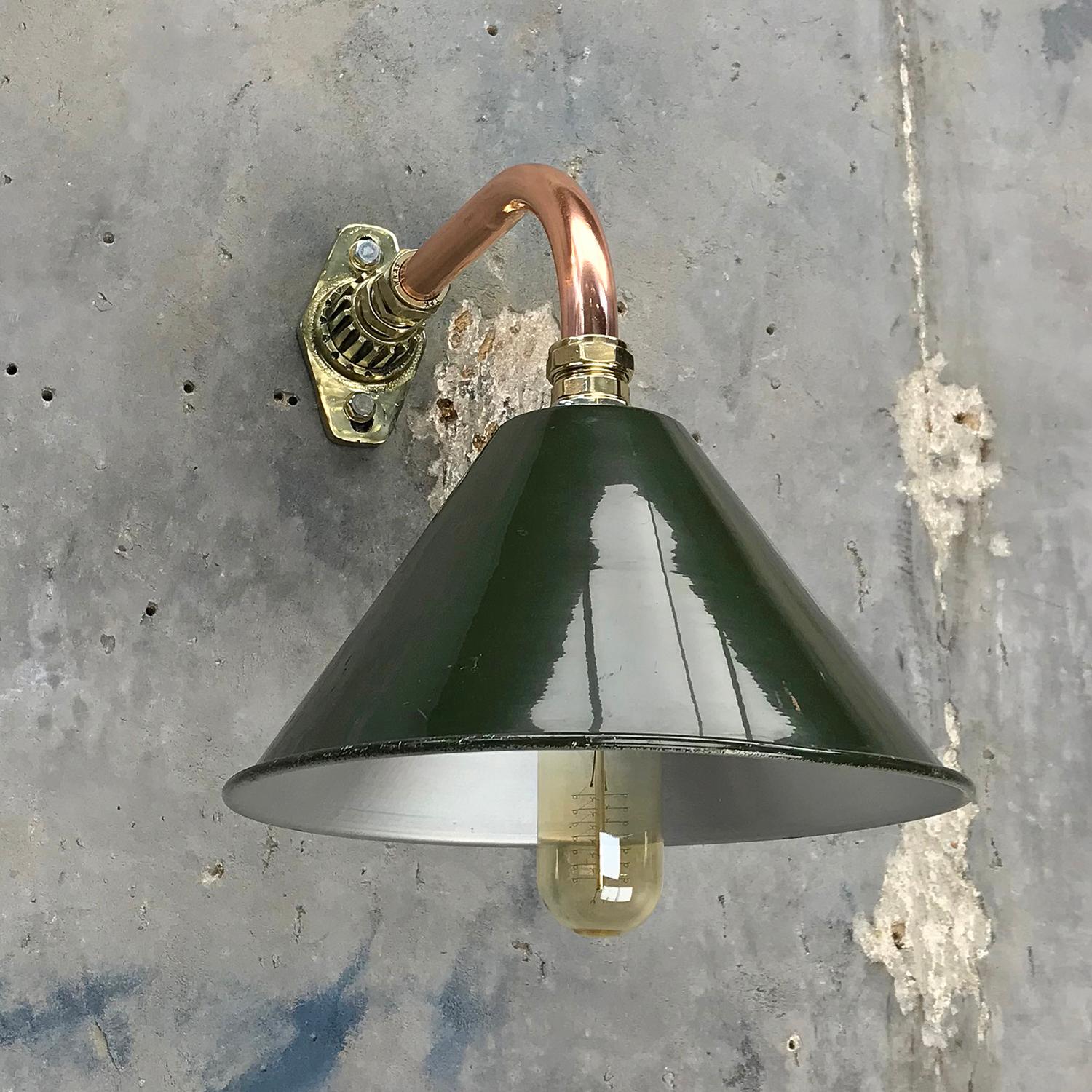 1980s Ex British Army Light Shade / Copper and Brass Cantilever, Original Green For Sale 5