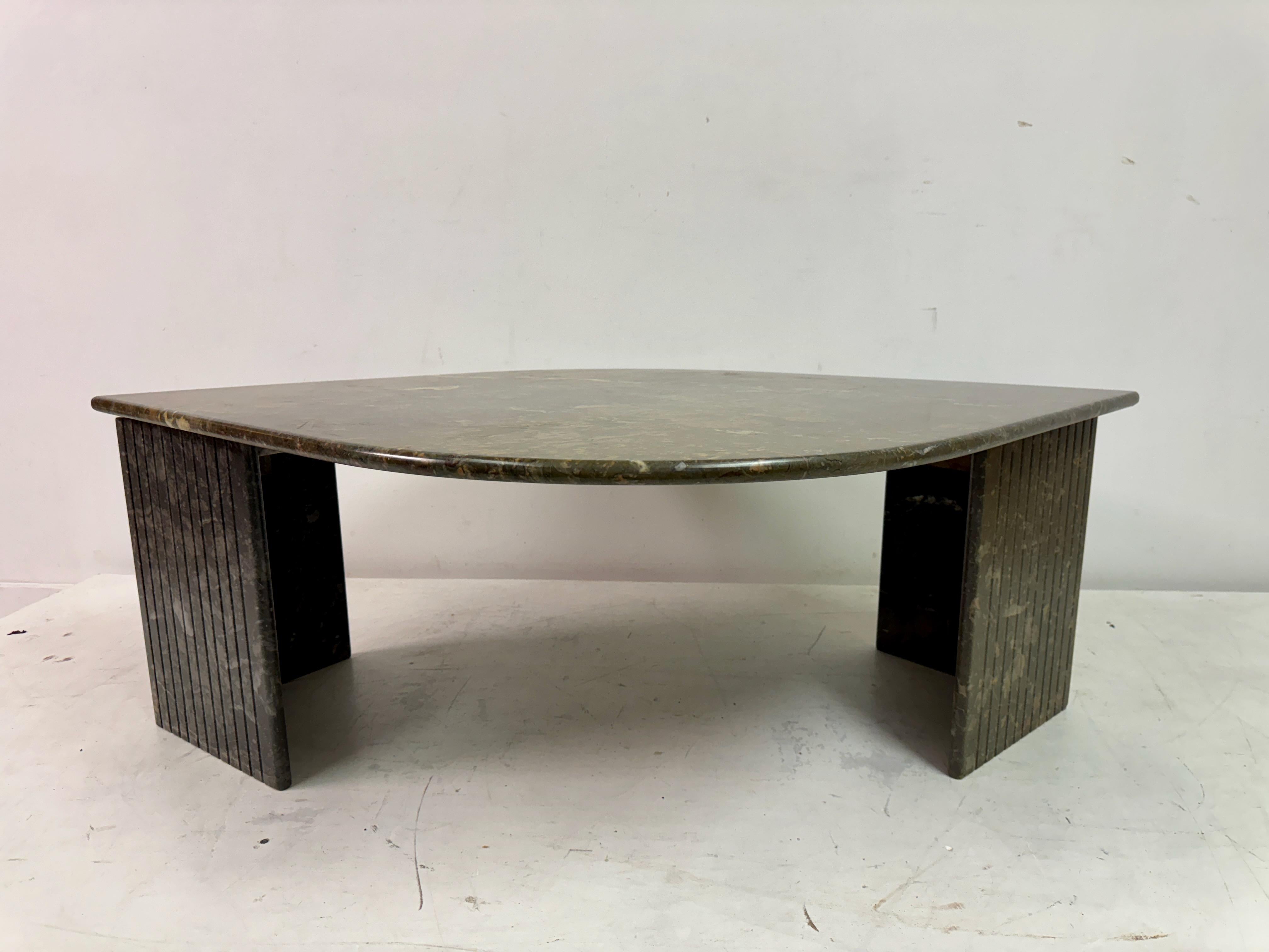 1980s Eye Shaped Marble Coffee Table 10