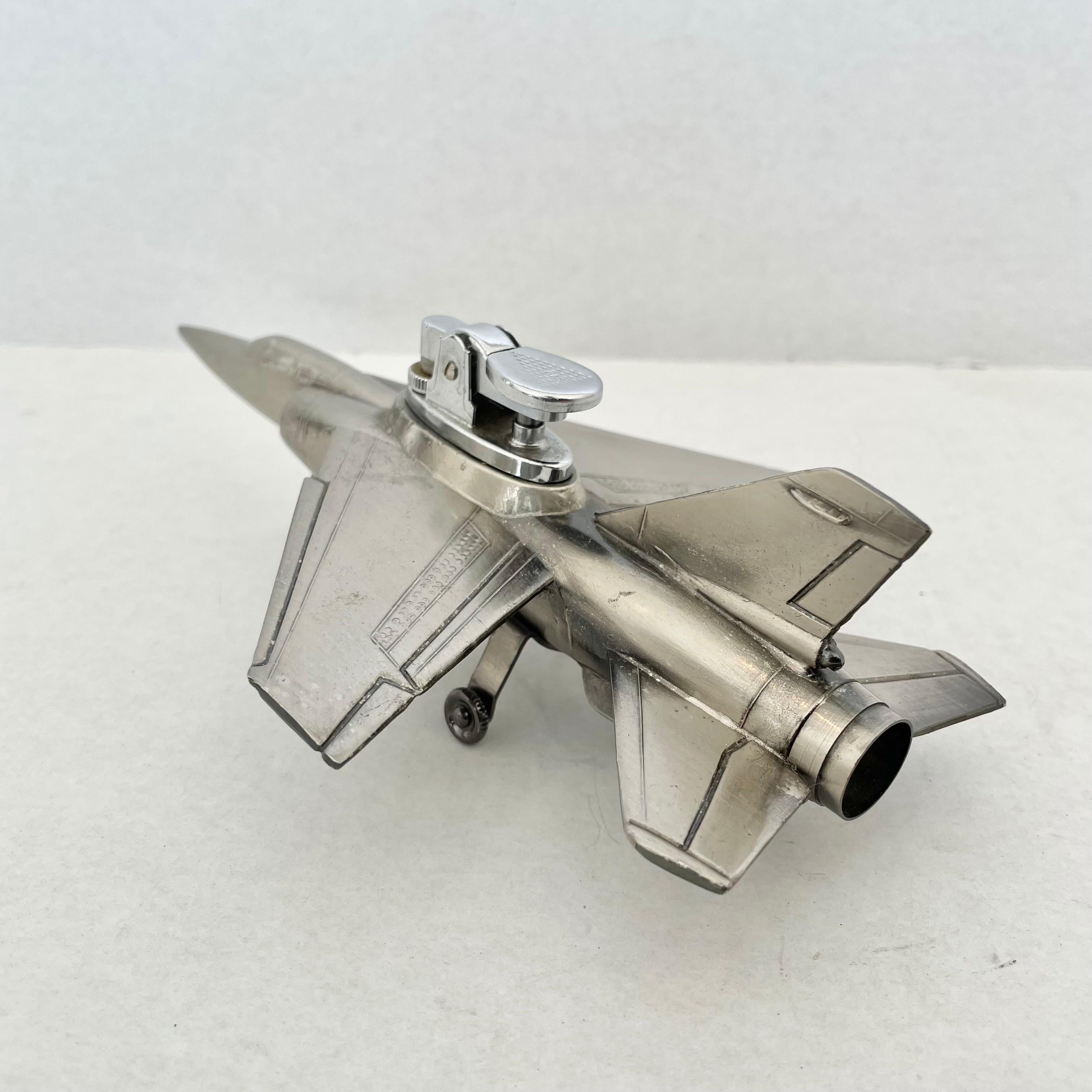 1980s F-1 Fighter Jet Lighter In Good Condition For Sale In Los Angeles, CA