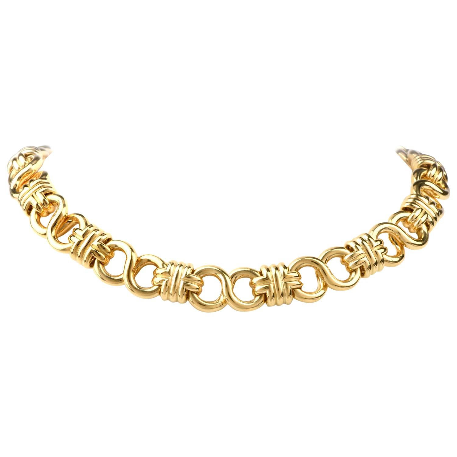 1980er Jahre Ausgefallene 18 Karat Gelbgold Choker Glieder Halskette 124,5 Gramm im Angebot