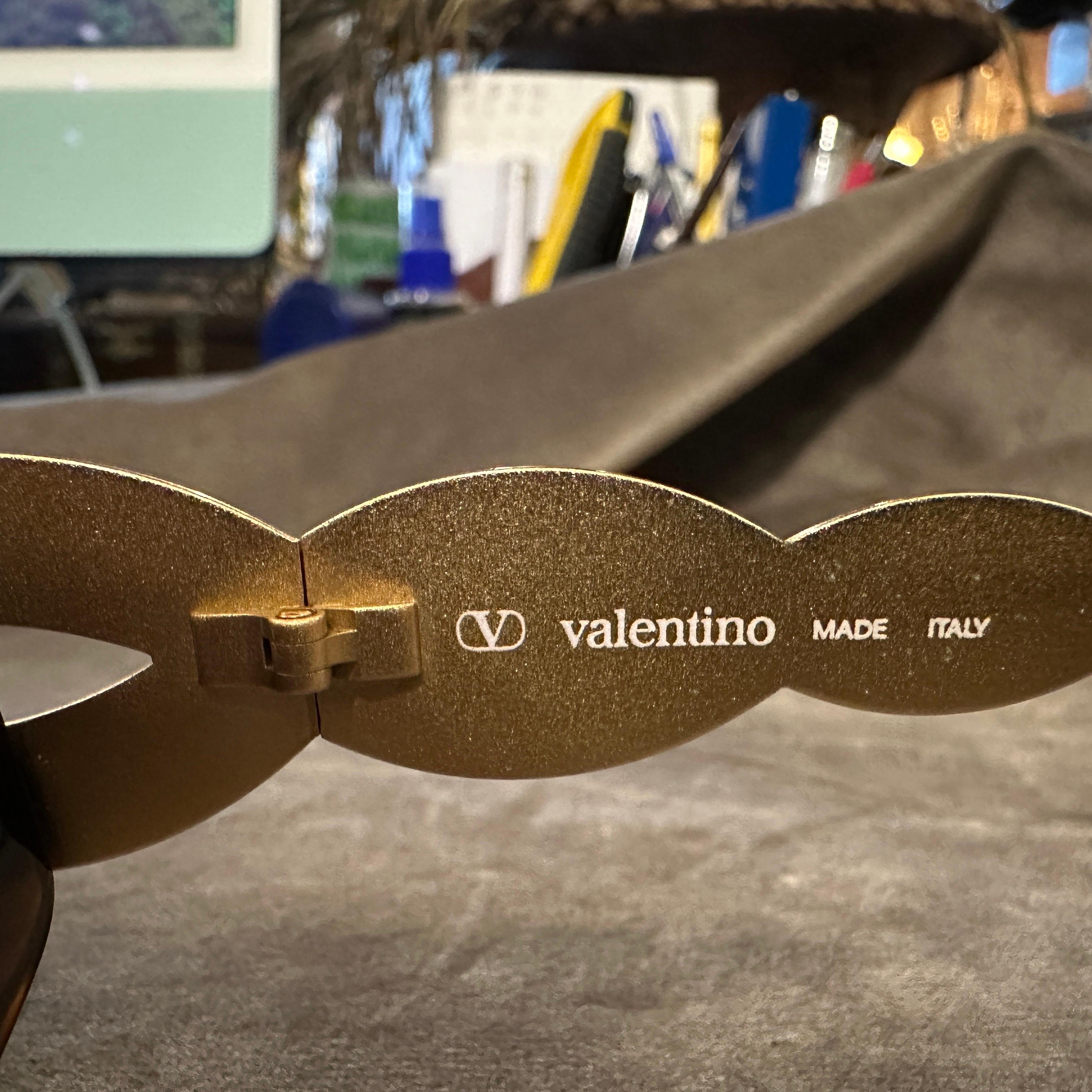 1980er Übergroße Sonnenbrille aus Schildpatt und Messing von Valentino im Angebot 1