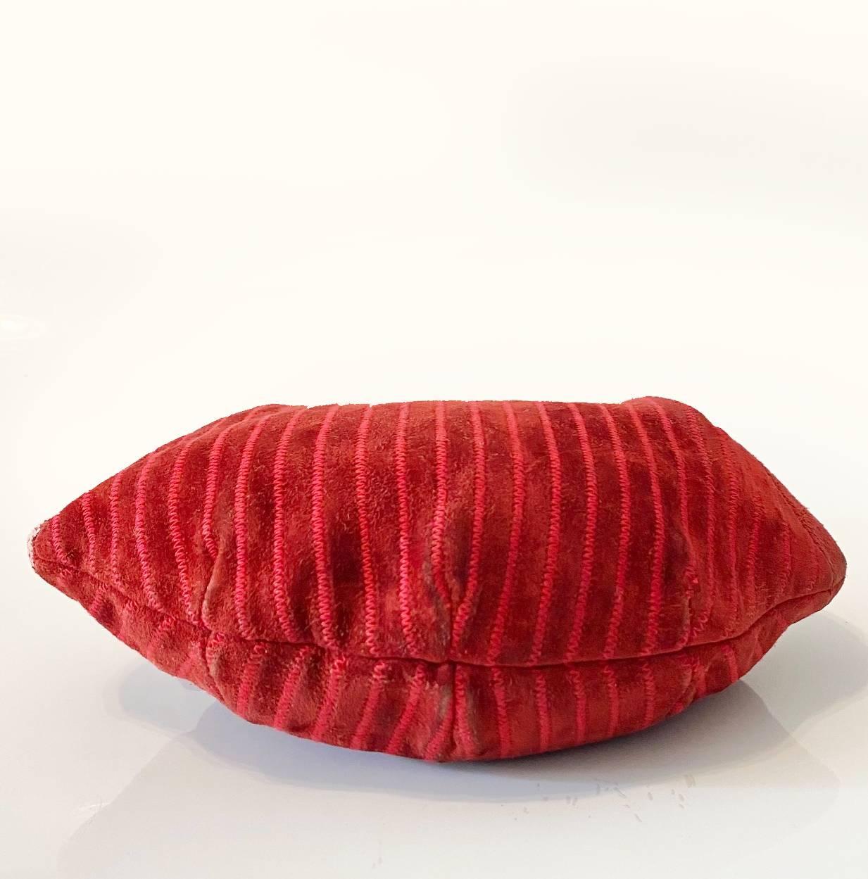 1980s Fendi Red Suede Clutch Crossbody Bag  For Sale 4