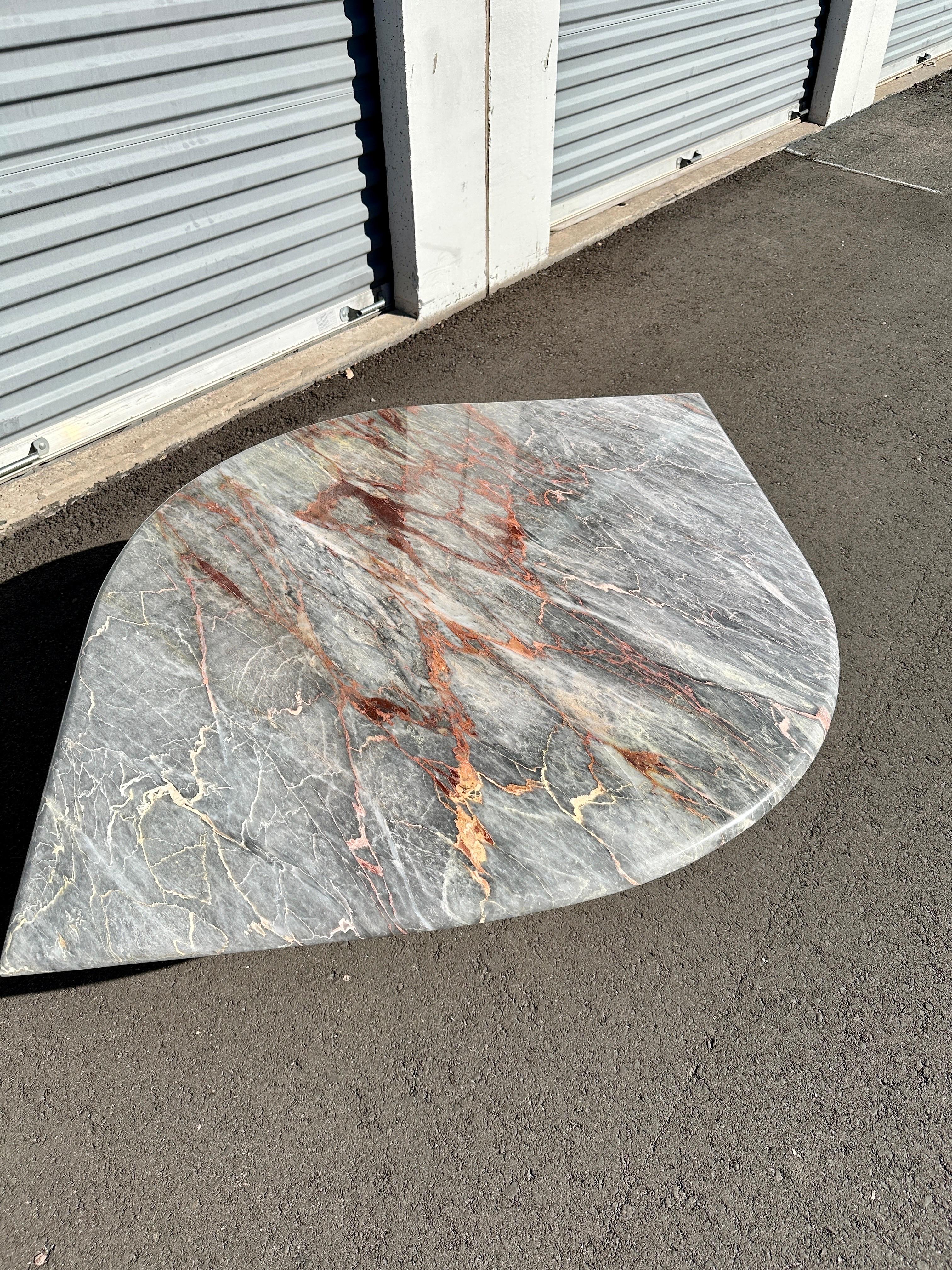 Late 20th Century 1980s Fior Di Pesco Eye Shaped Pink Marble Coffee Table, Restored