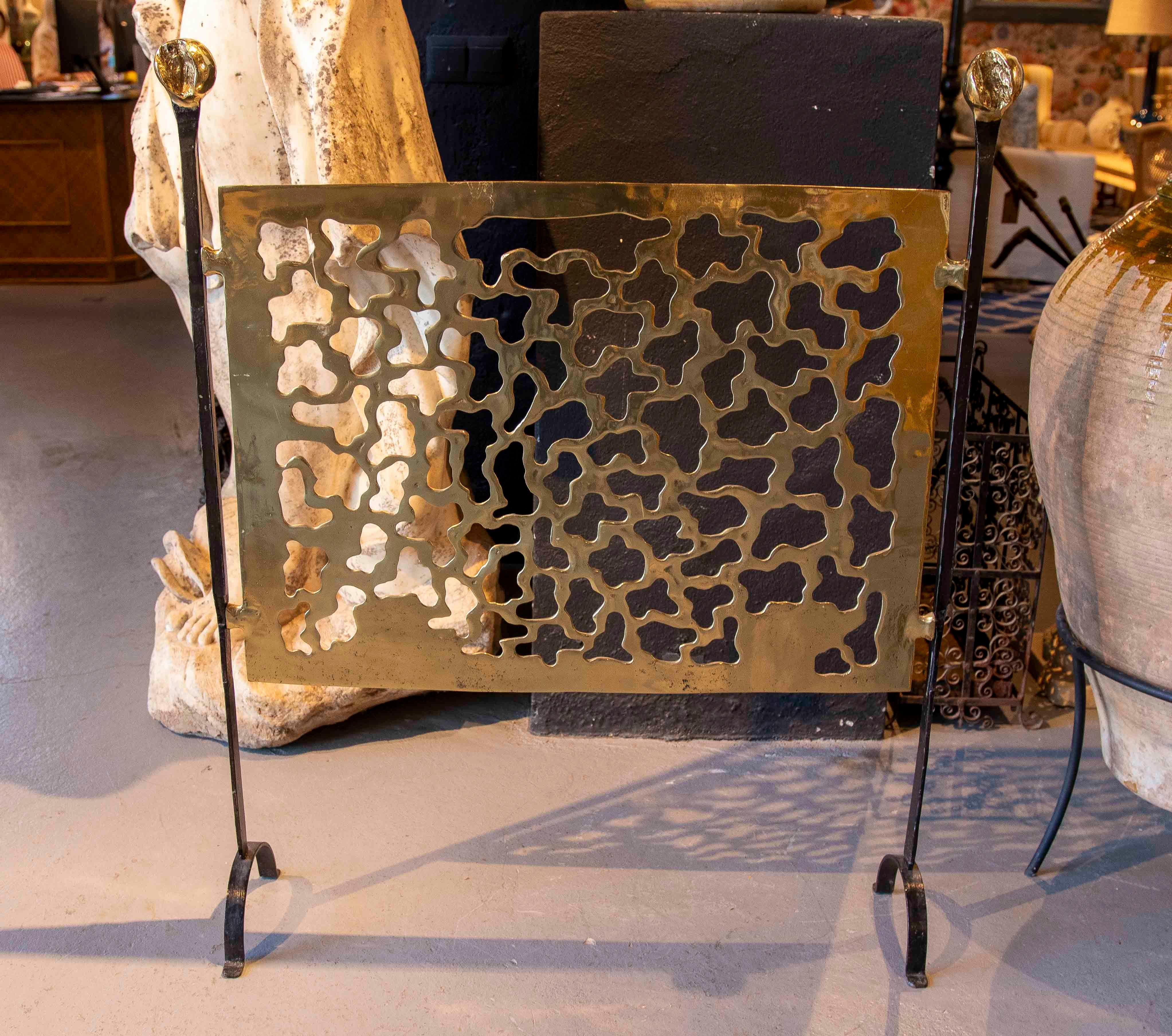 Pare-étincelles pour cheminée des années 1980 en bronze et en fer par l'artiste David Marshall en vente 3
